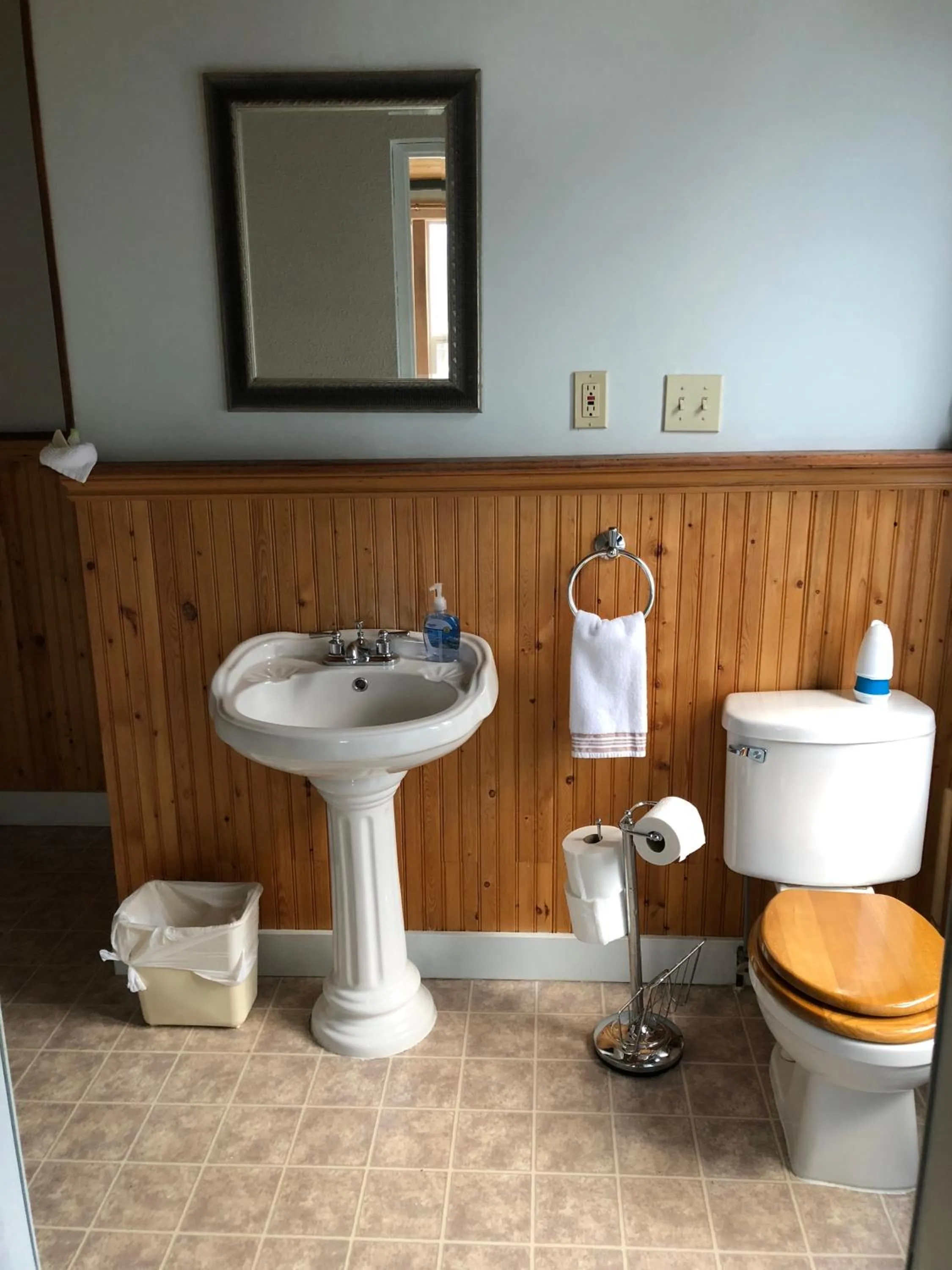Bathroom in Historic Hotel Bayview