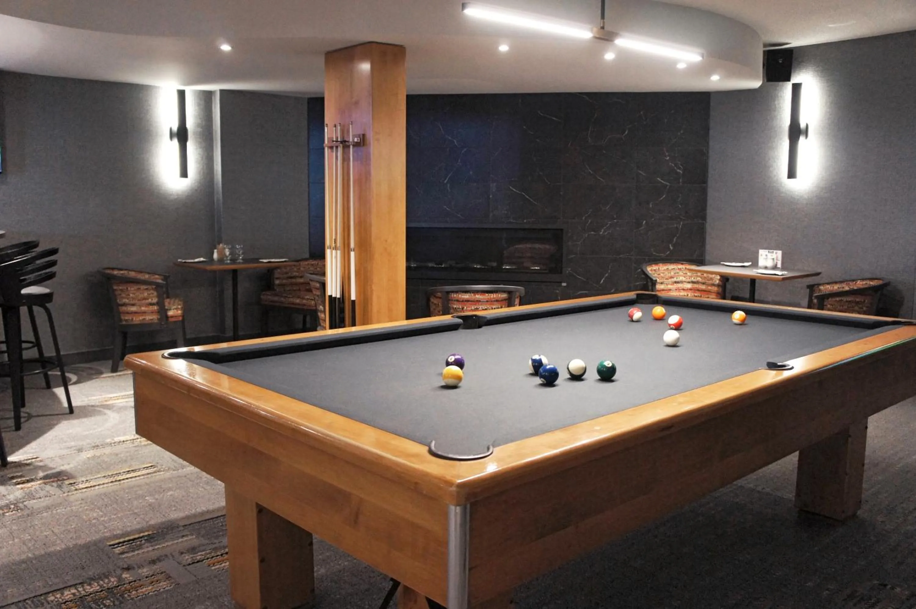 Billiard in Hôtel Castel