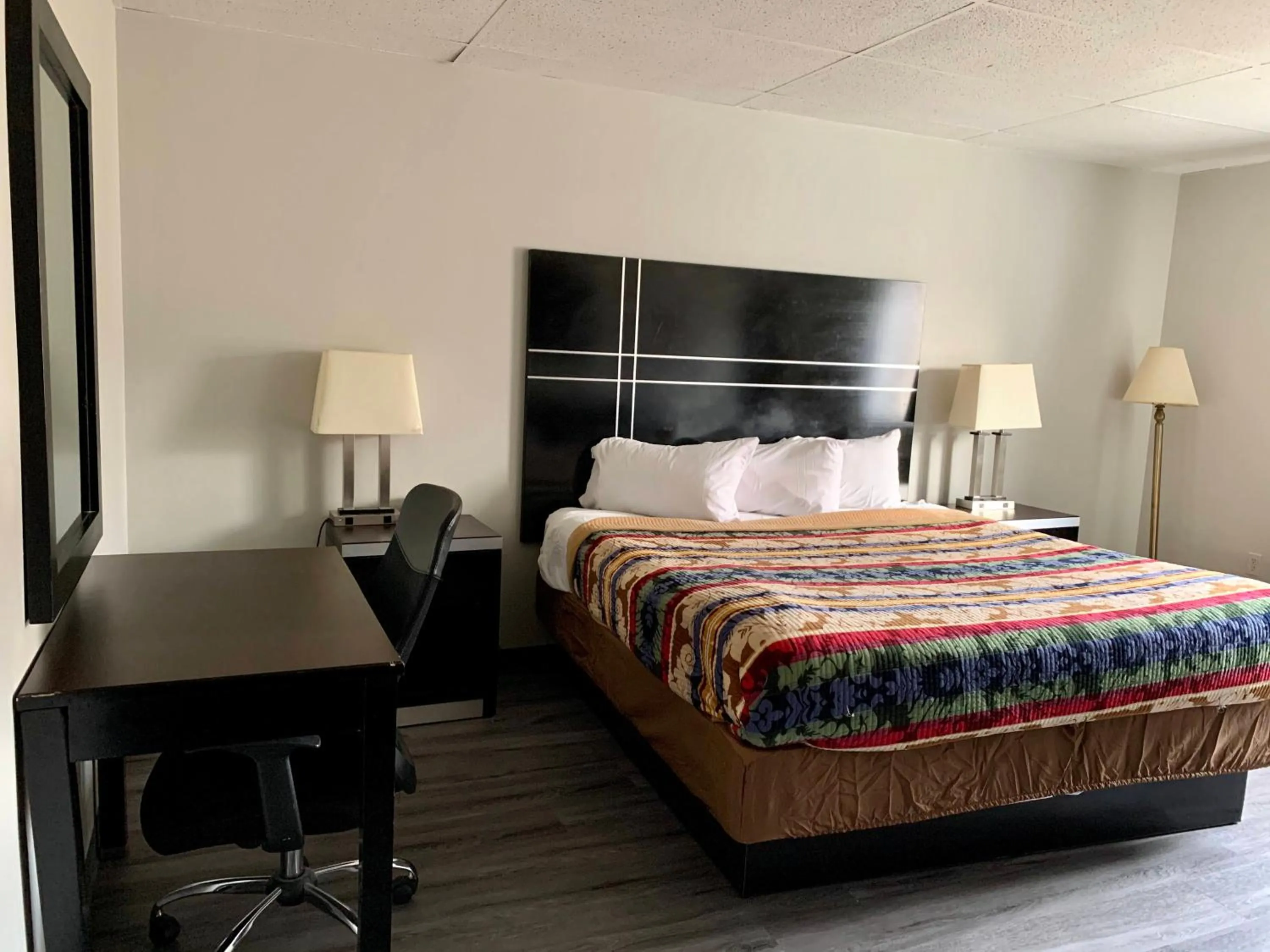 Bed in Tappan Zee Hotel