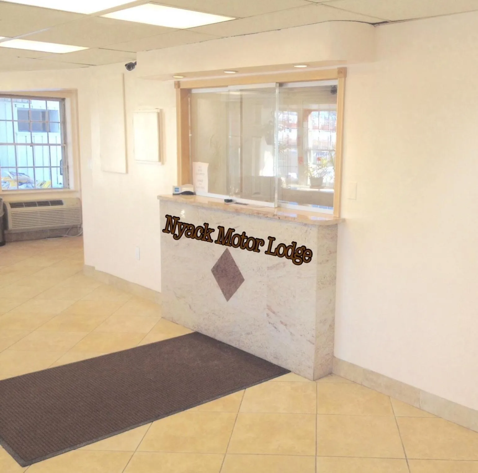 Lobby or reception in Tappan Zee Hotel