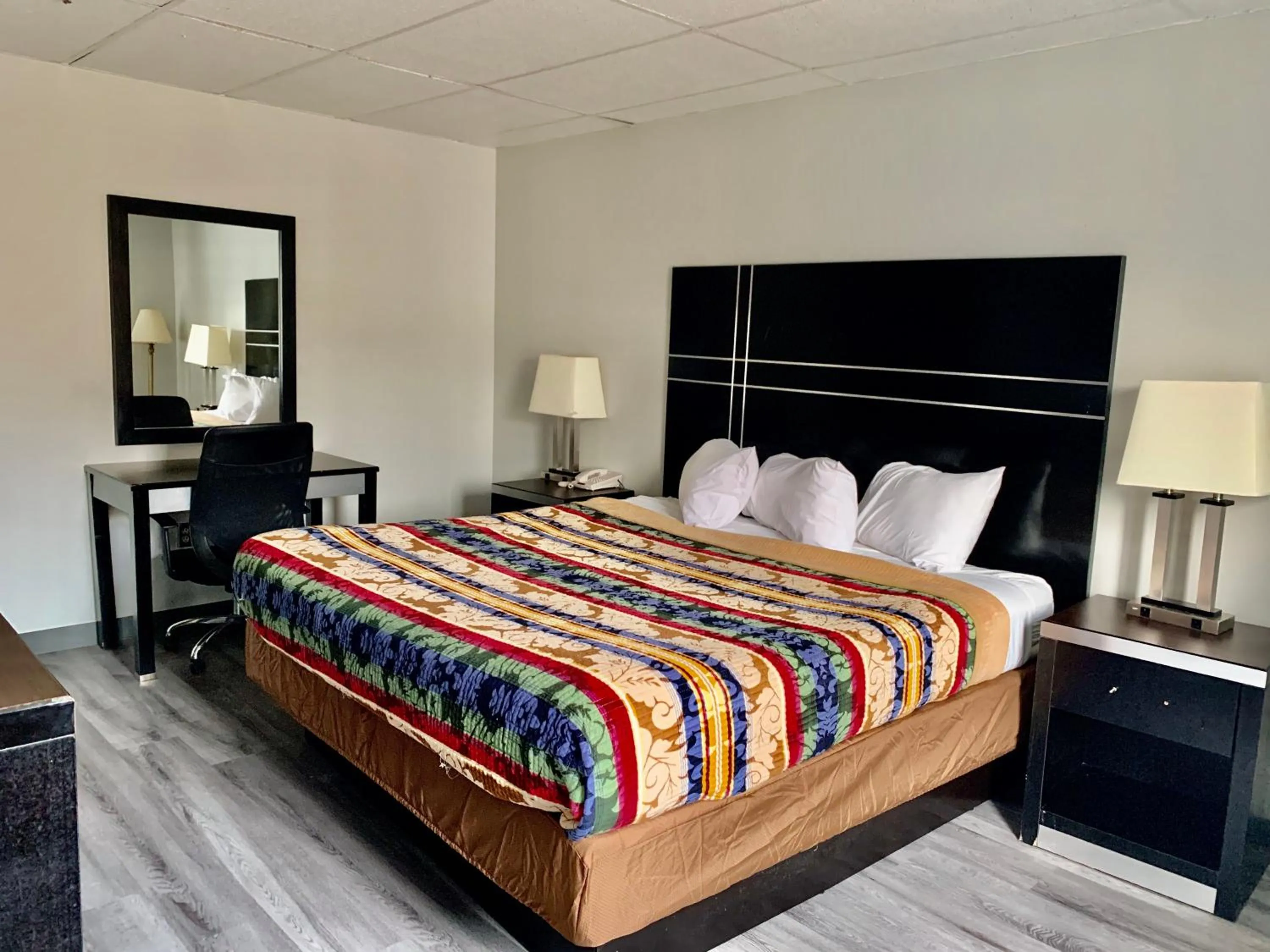 Bed in Tappan Zee Hotel