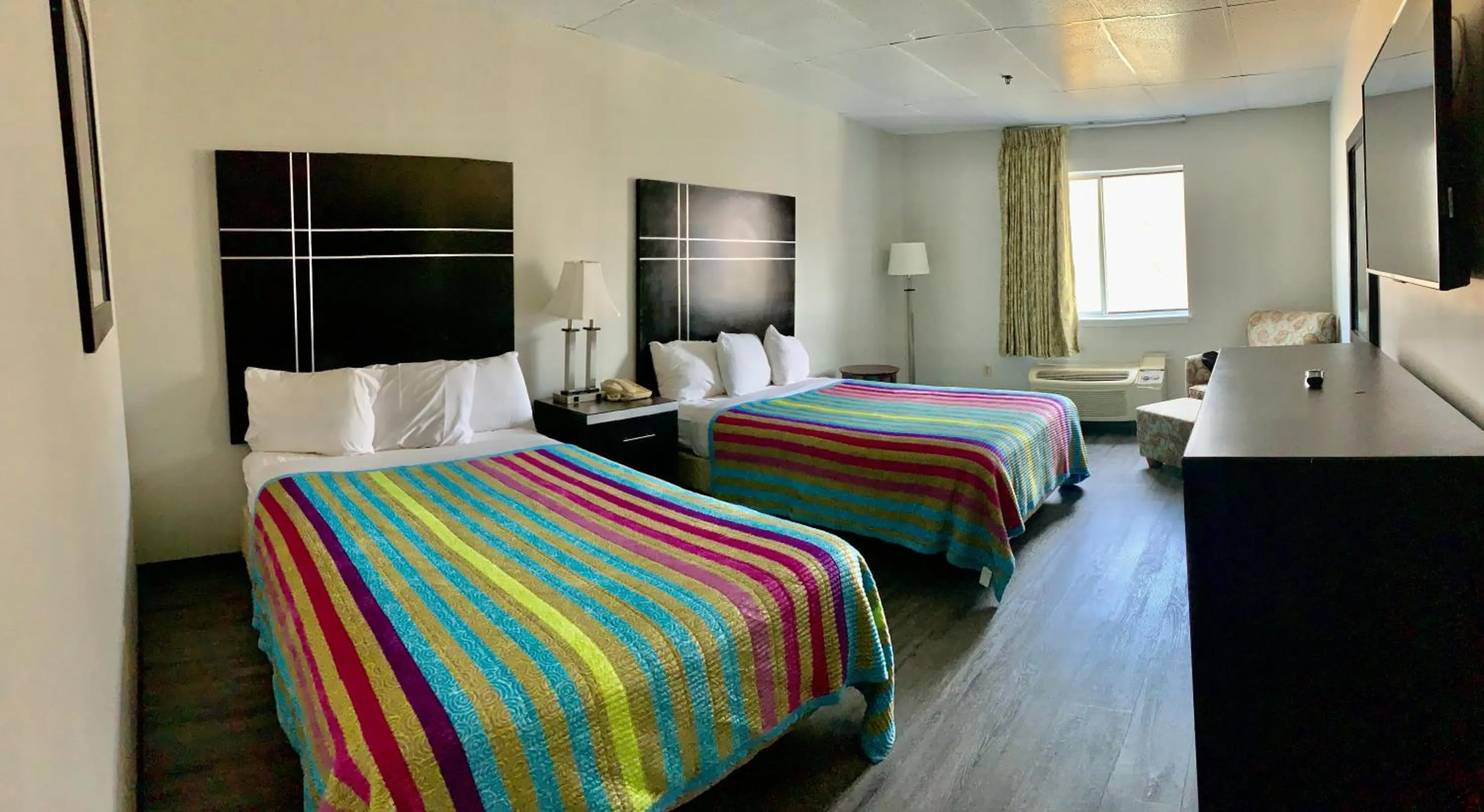 Bed in Tappan Zee Hotel