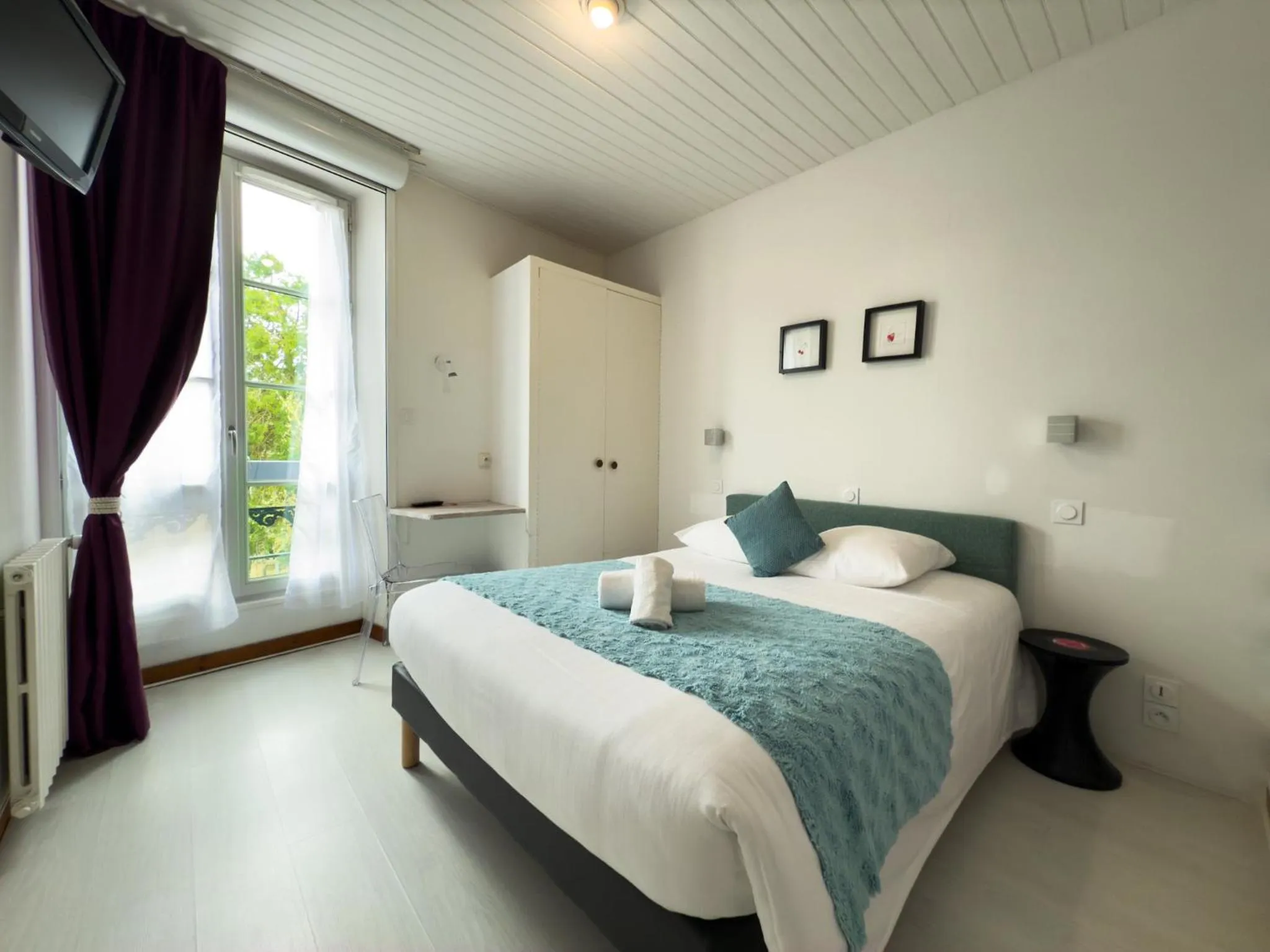 Bedroom, Bed in Hotel de Paris