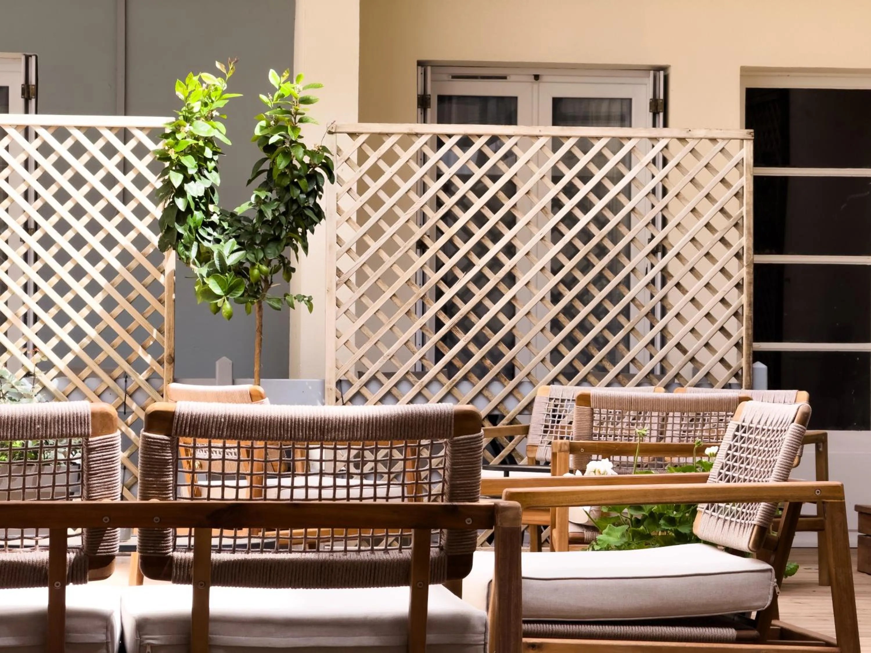 Patio in Hotel de Paris
