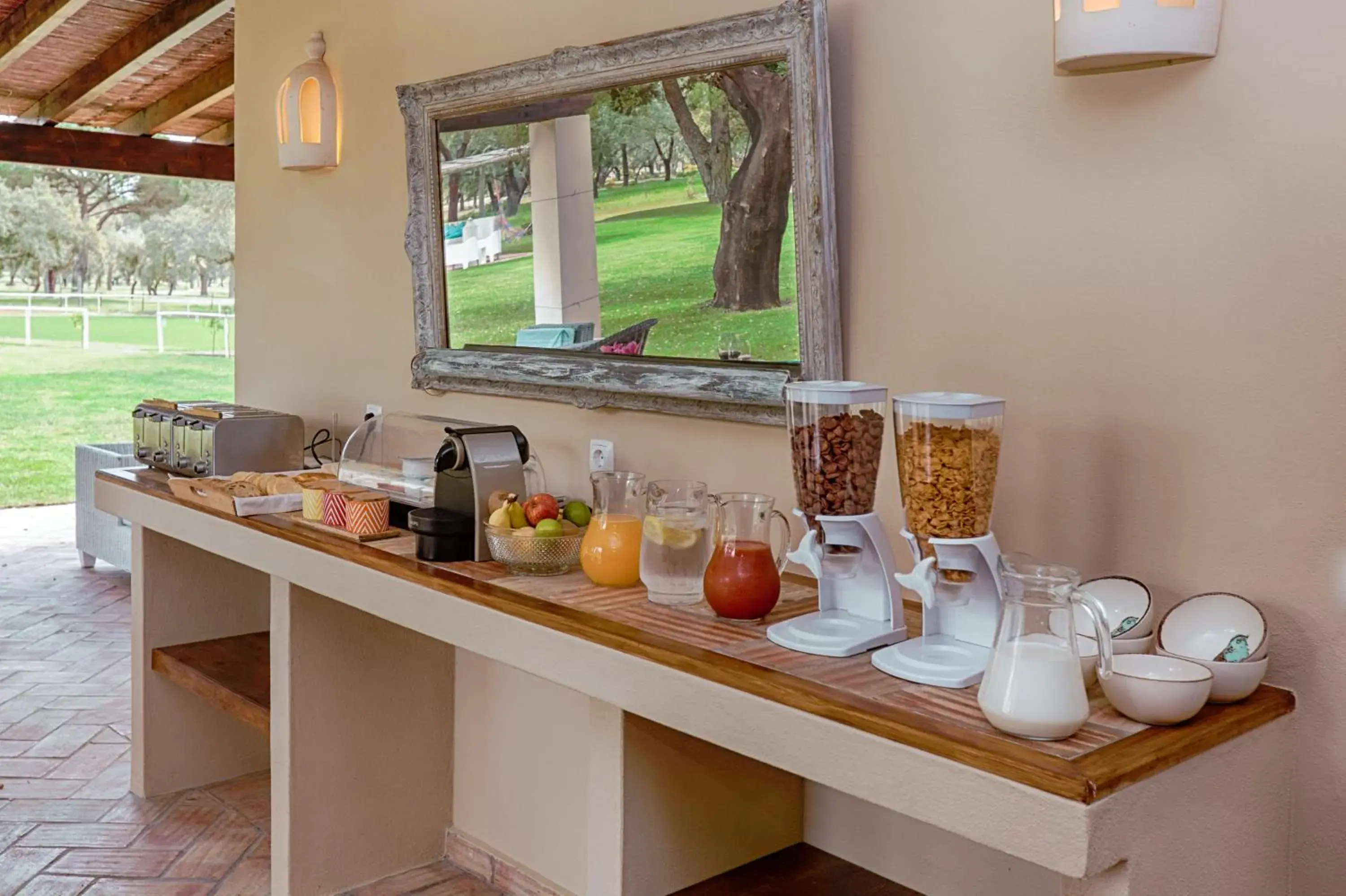 Buffet breakfast in Casa das Cegonhas Buffet breakfast in Casa das Cegonhas