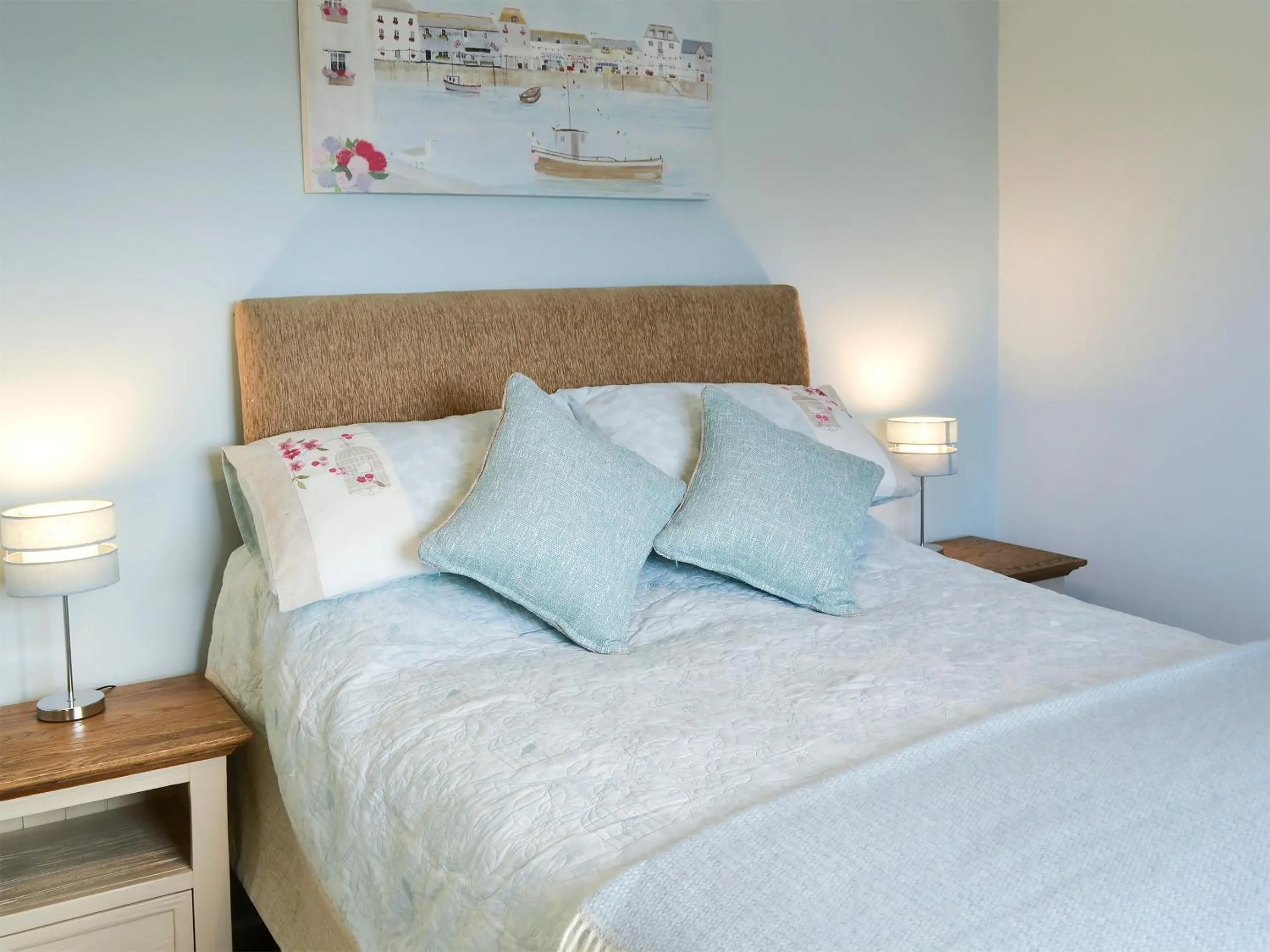 Property building, Bed in Waggy Tails