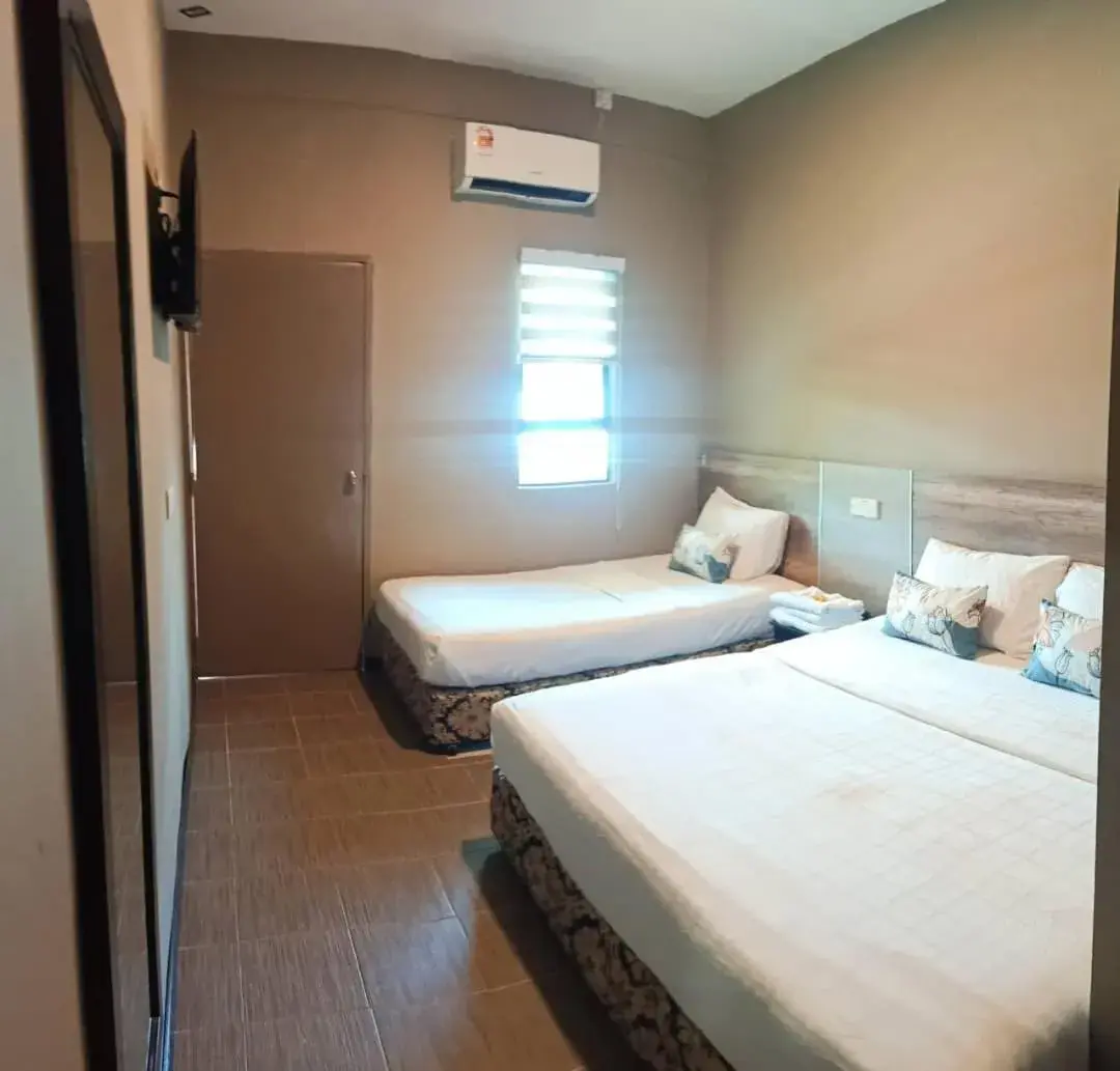 Twin Room with Balcony in Tc theme park Guest house Twin Room with Balcony in Tc theme park Guest house