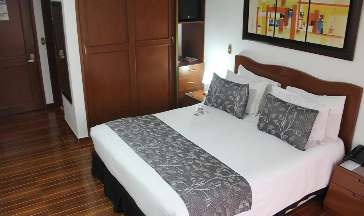 Photo of the whole room, Bed in AW Hotel Salitre Real
