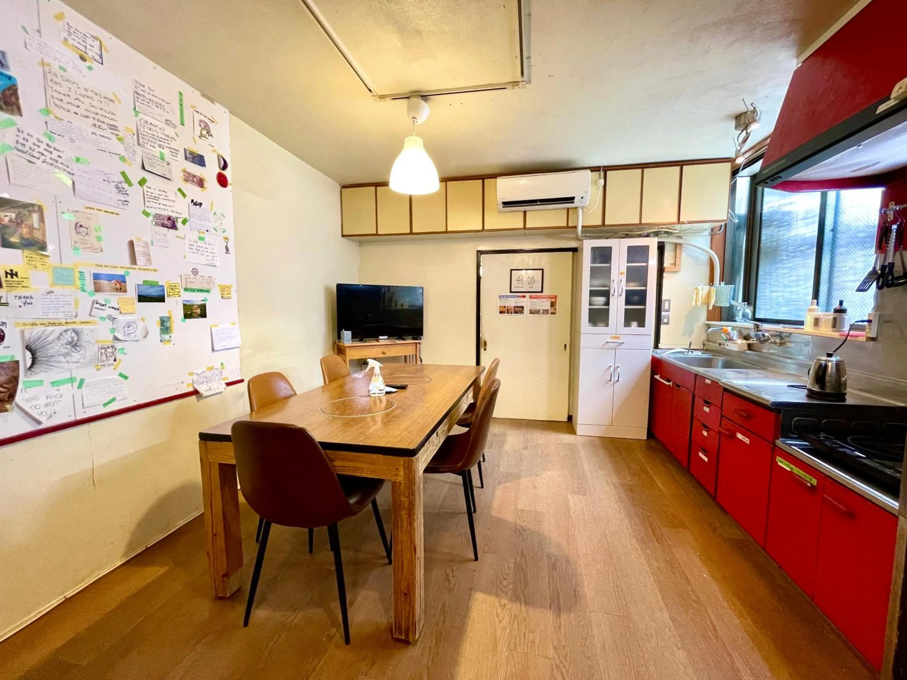 Communal lounge/ TV room in Nomad Hostel Classic
