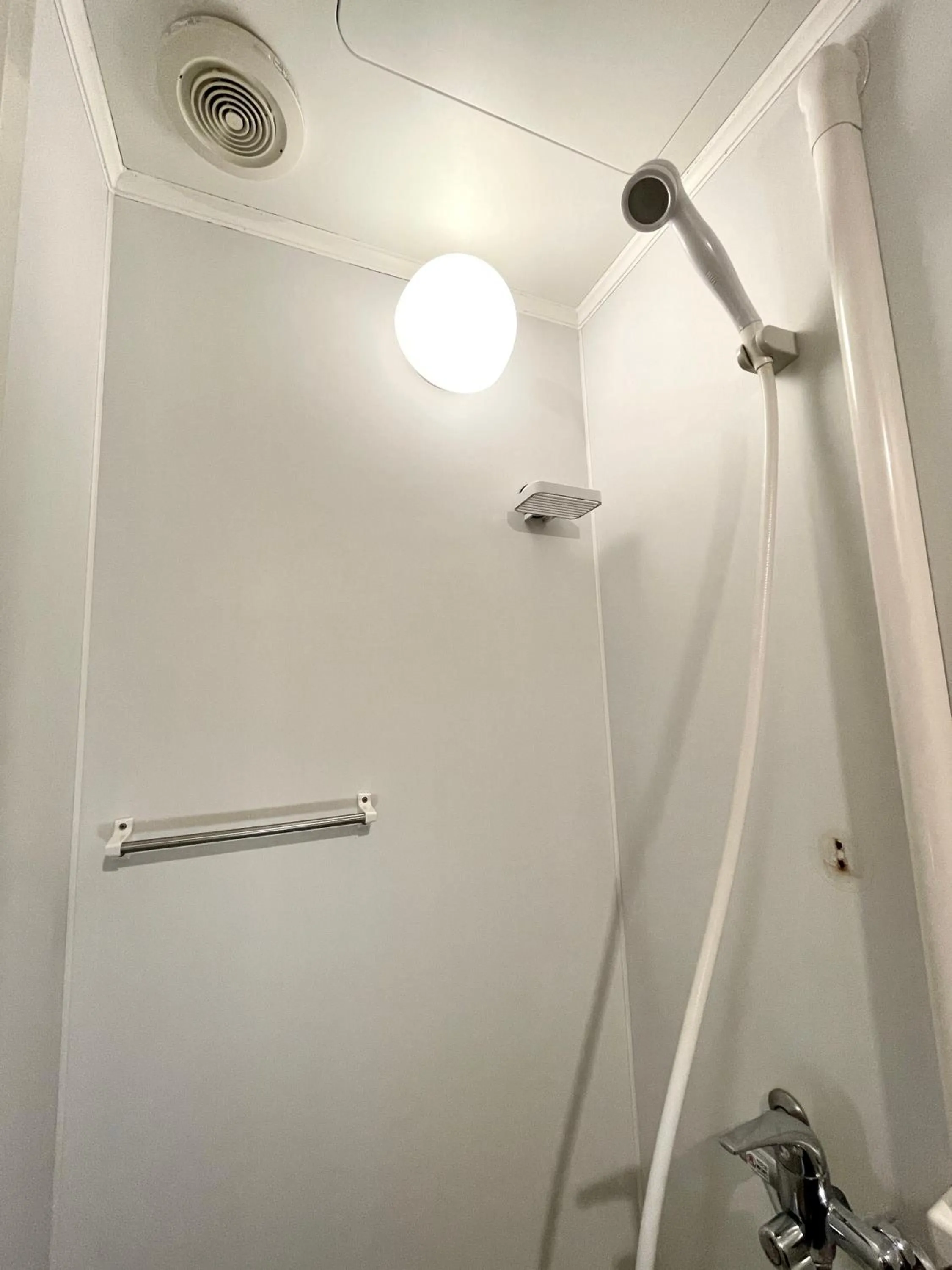 Shower in Nomad Hostel Classic