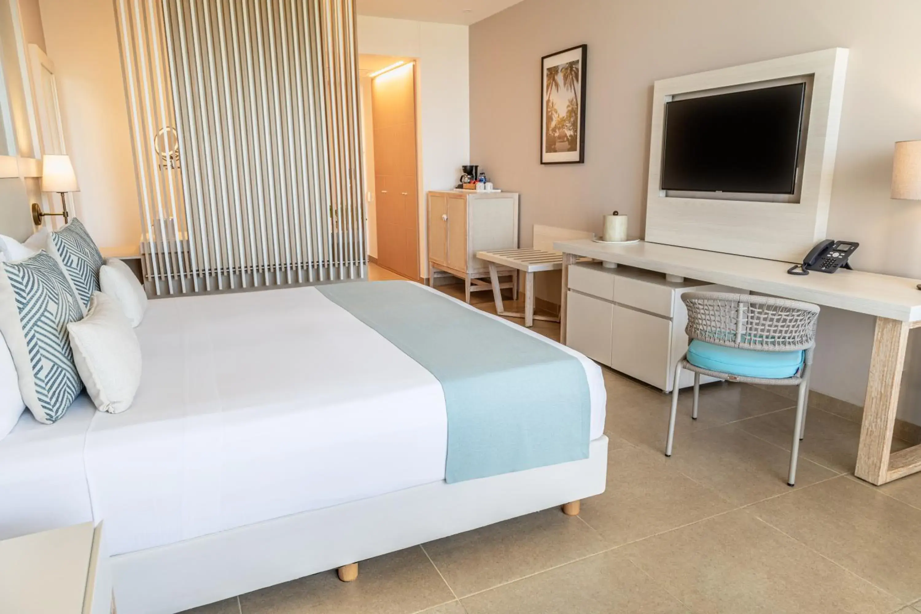 Bed in Hotel Irotama Lago Bed in Hotel Irotama Lago