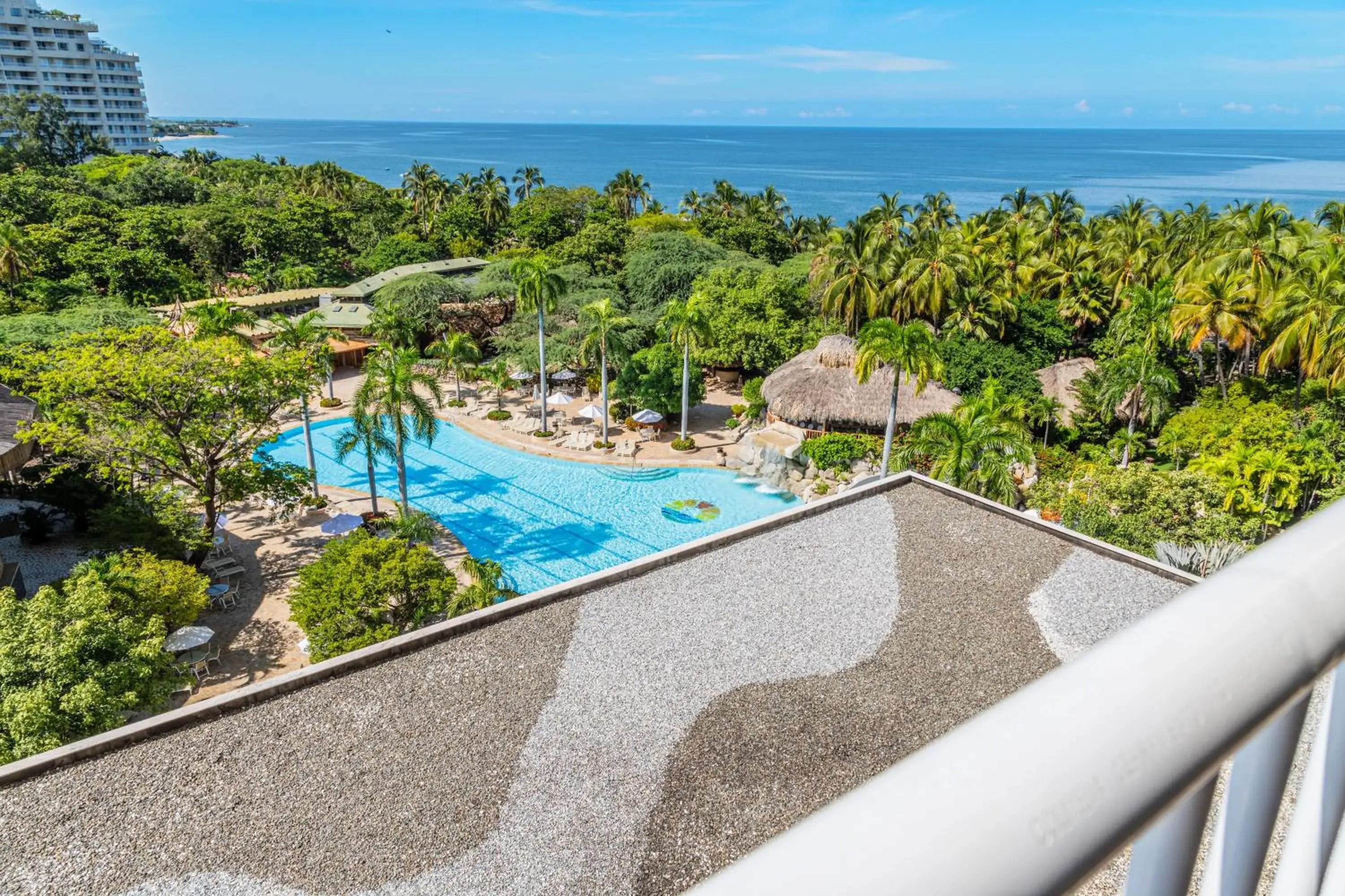 Garden view in Hotel Irotama Lago Garden view in Hotel Irotama Lago