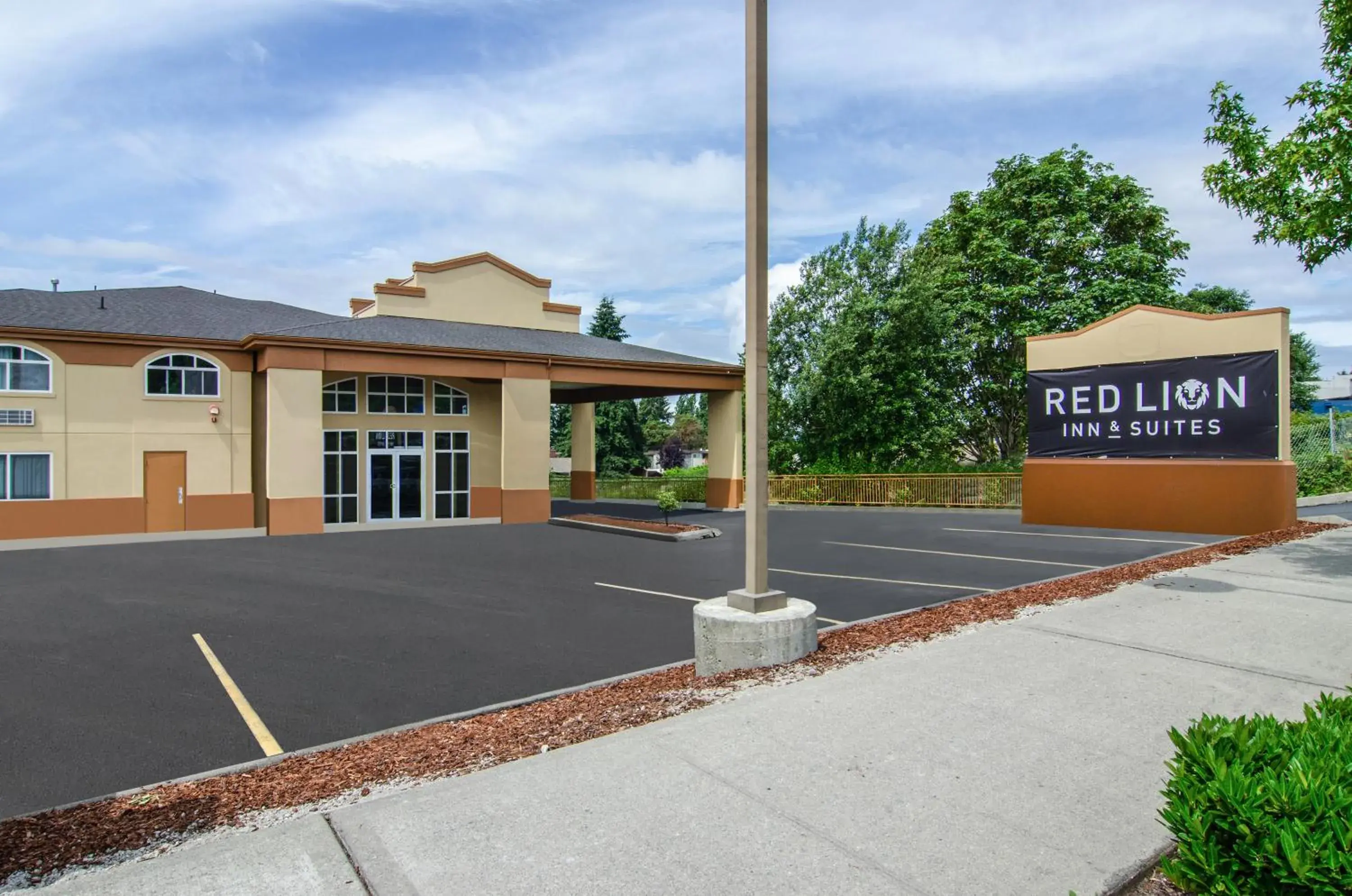 Red Lion Inn & Suites Des Moines Red Lion Inn & Suites Des Moines
