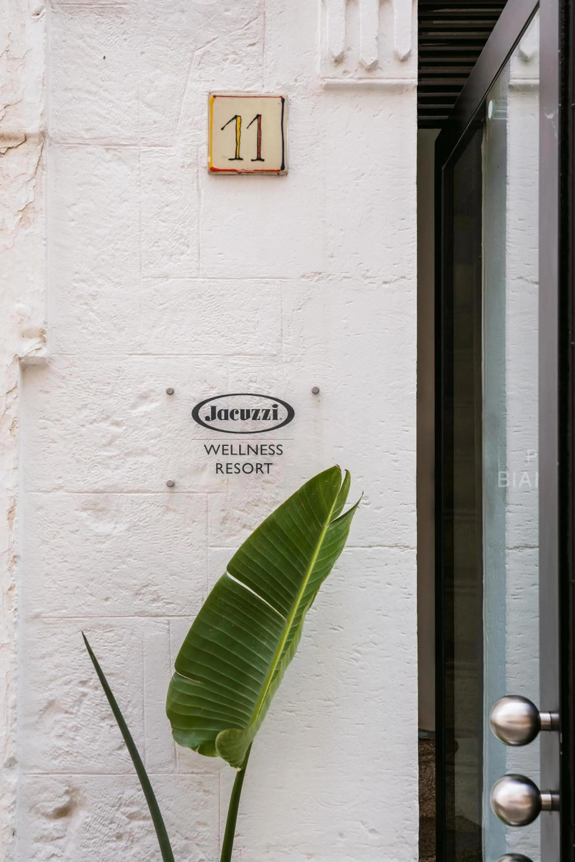 Property logo or sign in Palazzo Biancofiore, suites & rooftop Ostuni