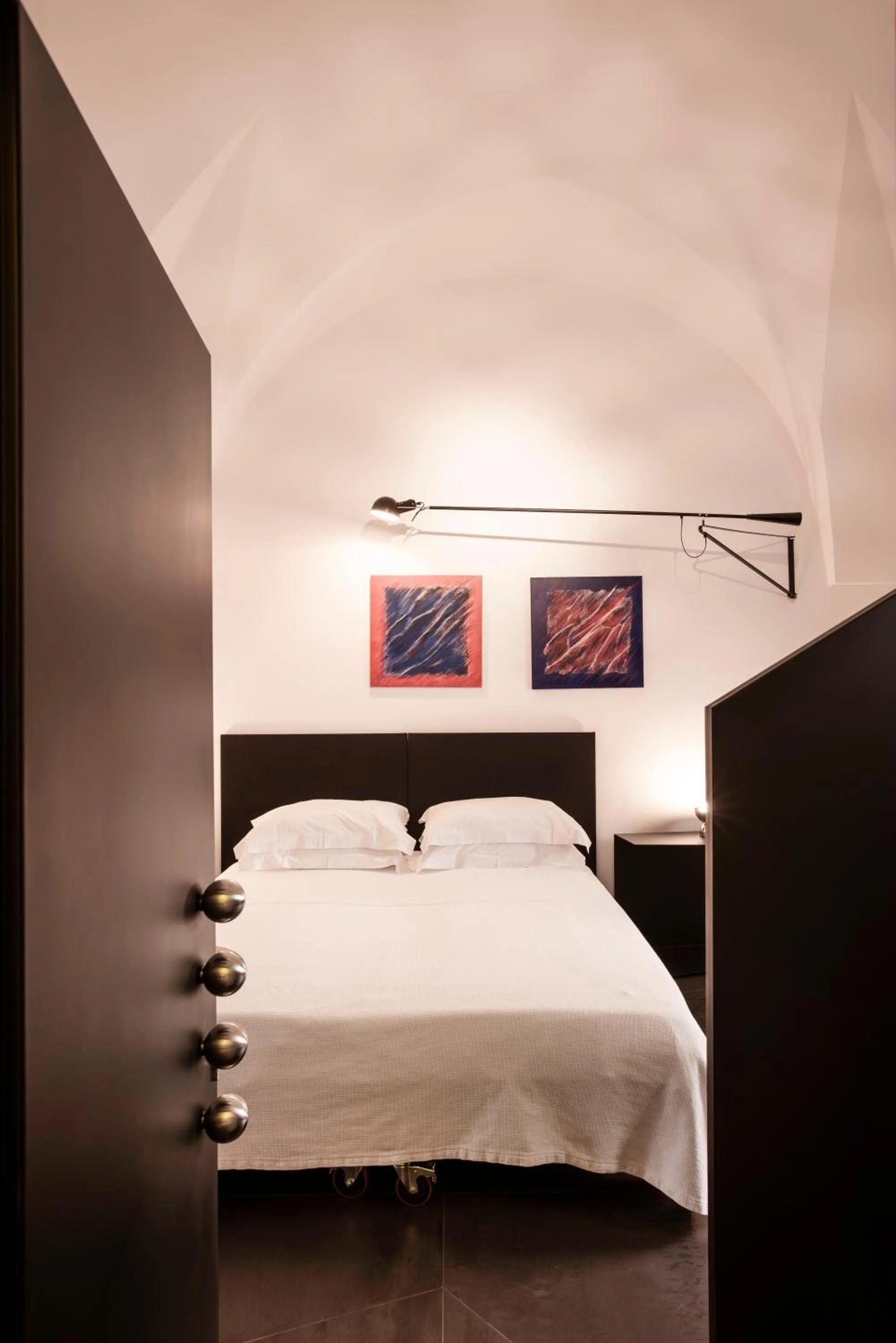 Photo of the whole room, Bed in Palazzo Biancofiore, suites & rooftop Ostuni