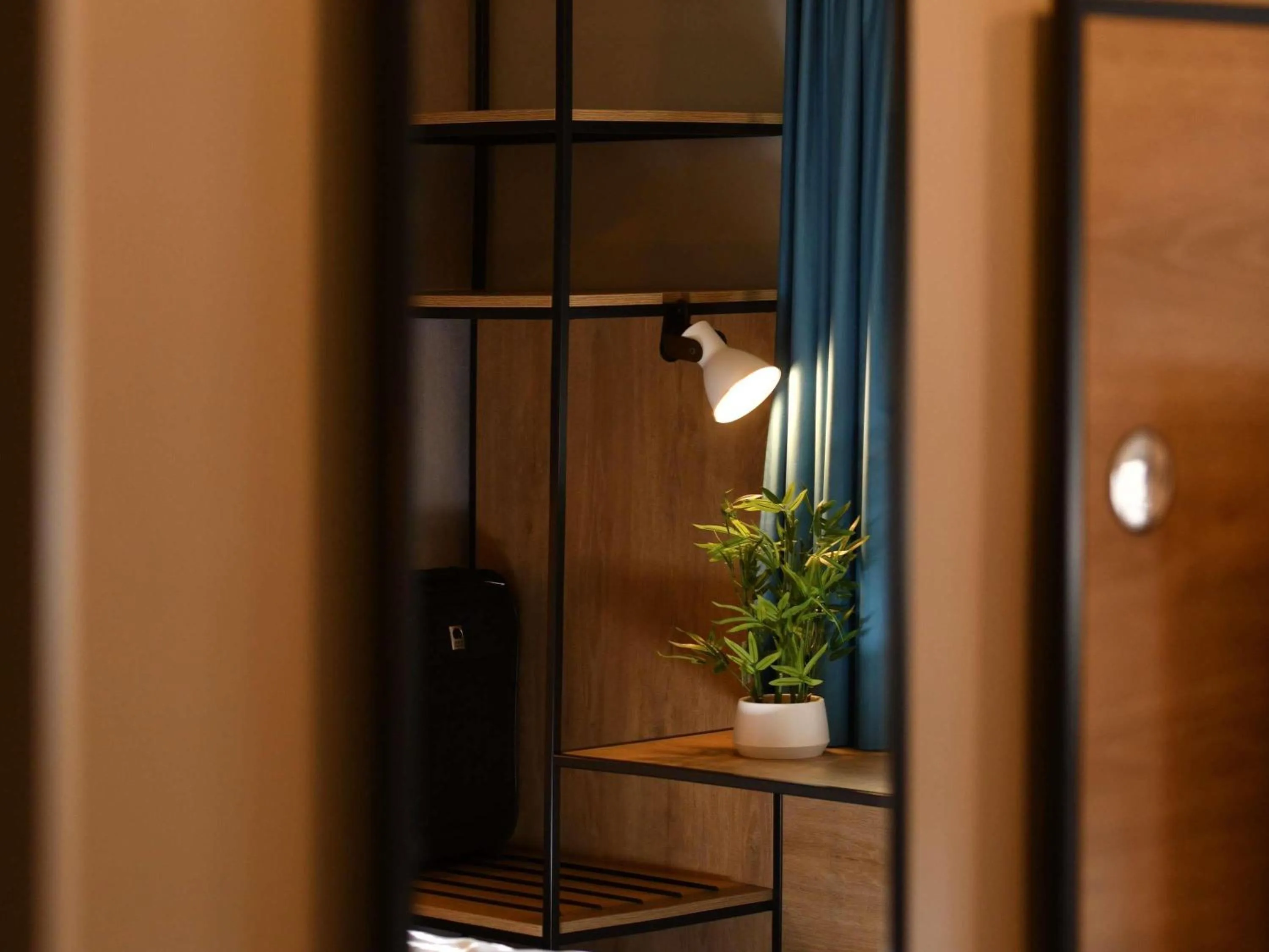 Bedroom in ibis Chateauroux