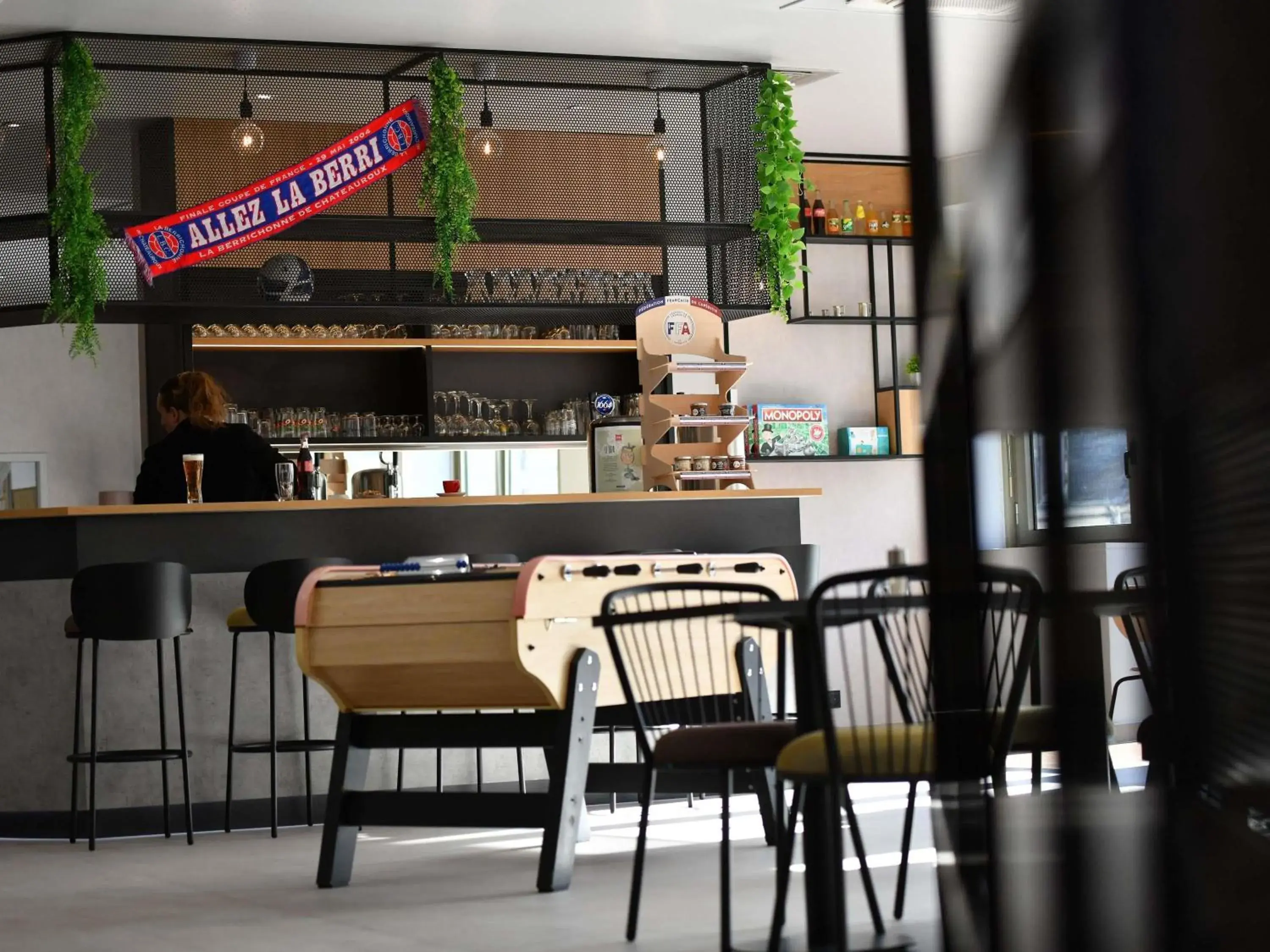 Lounge or bar in ibis Chateauroux Lounge or bar in ibis Chateauroux