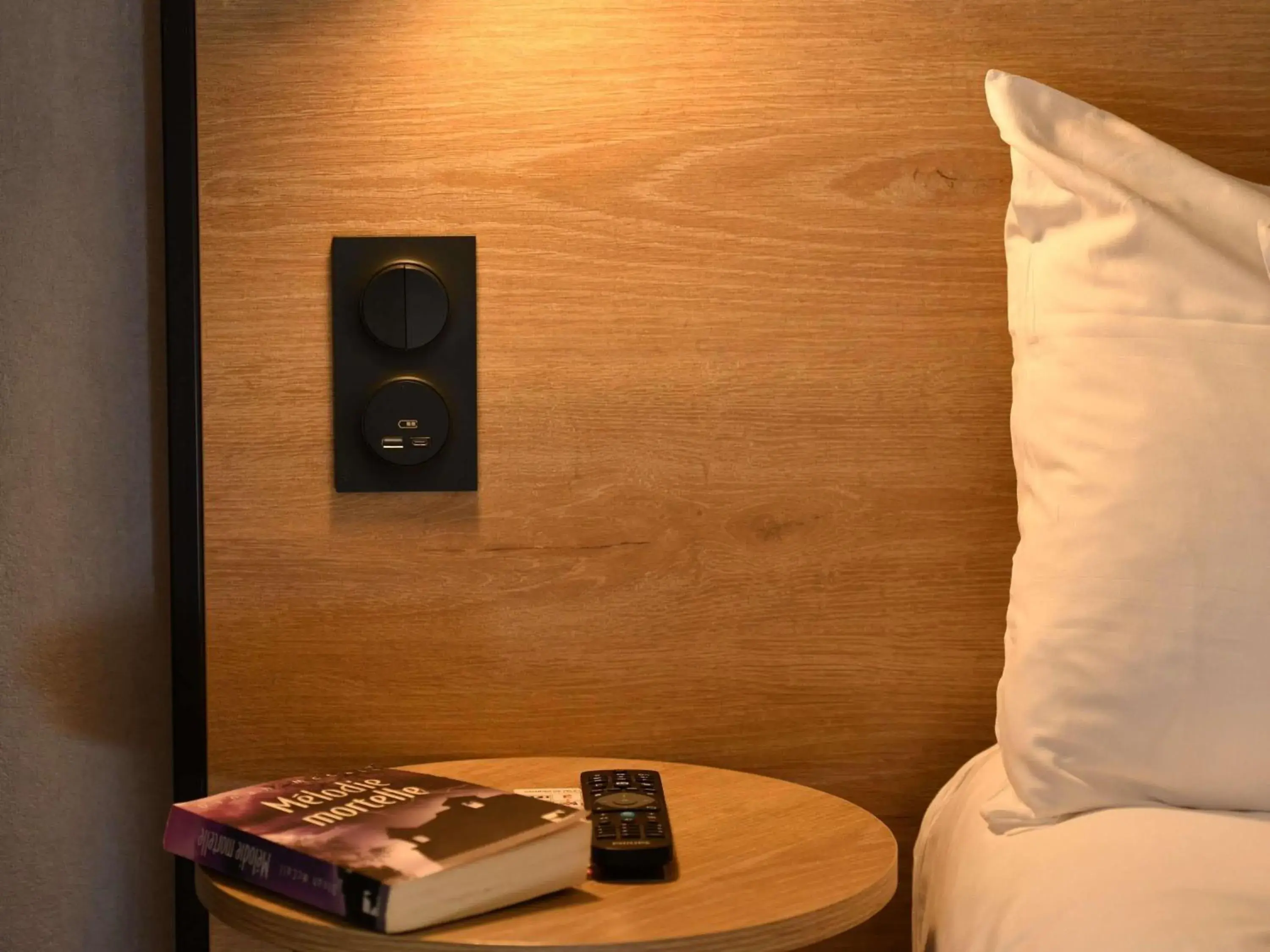 Bedroom, Bed in ibis Chateauroux Bedroom, Bed in ibis Chateauroux