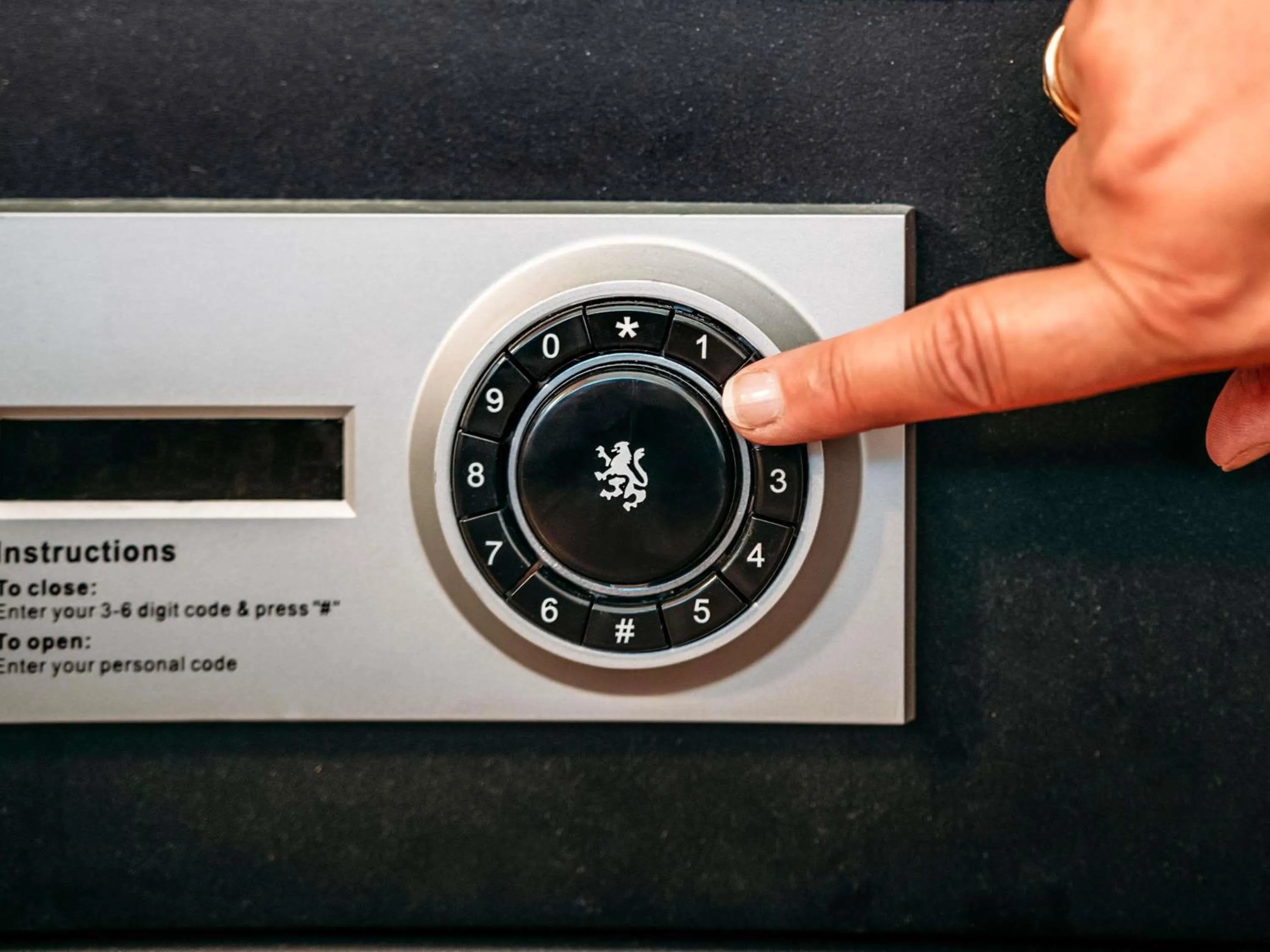 Bedroom in ibis Chateauroux