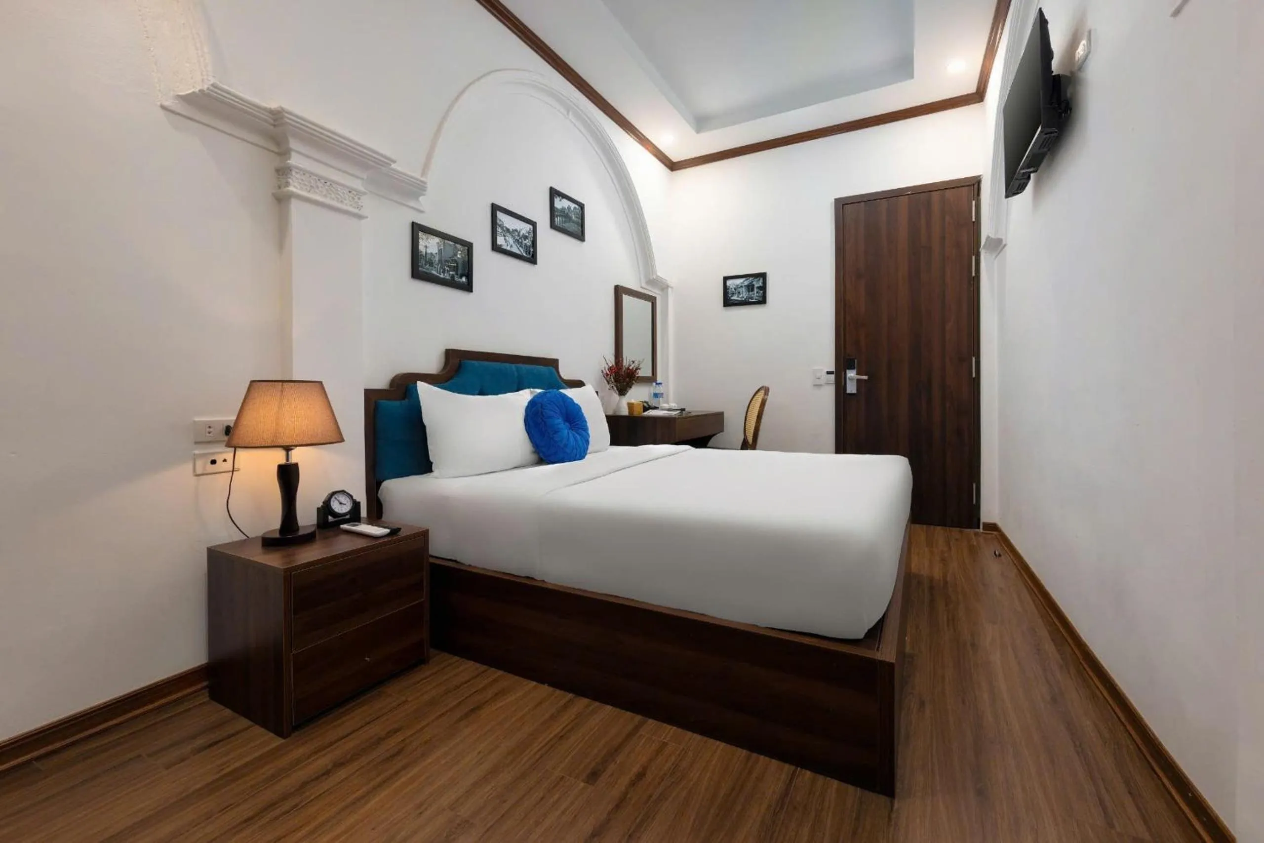 Photo of the whole room, Bed in The Ambery Hanoi Boutique Hotel & Travel