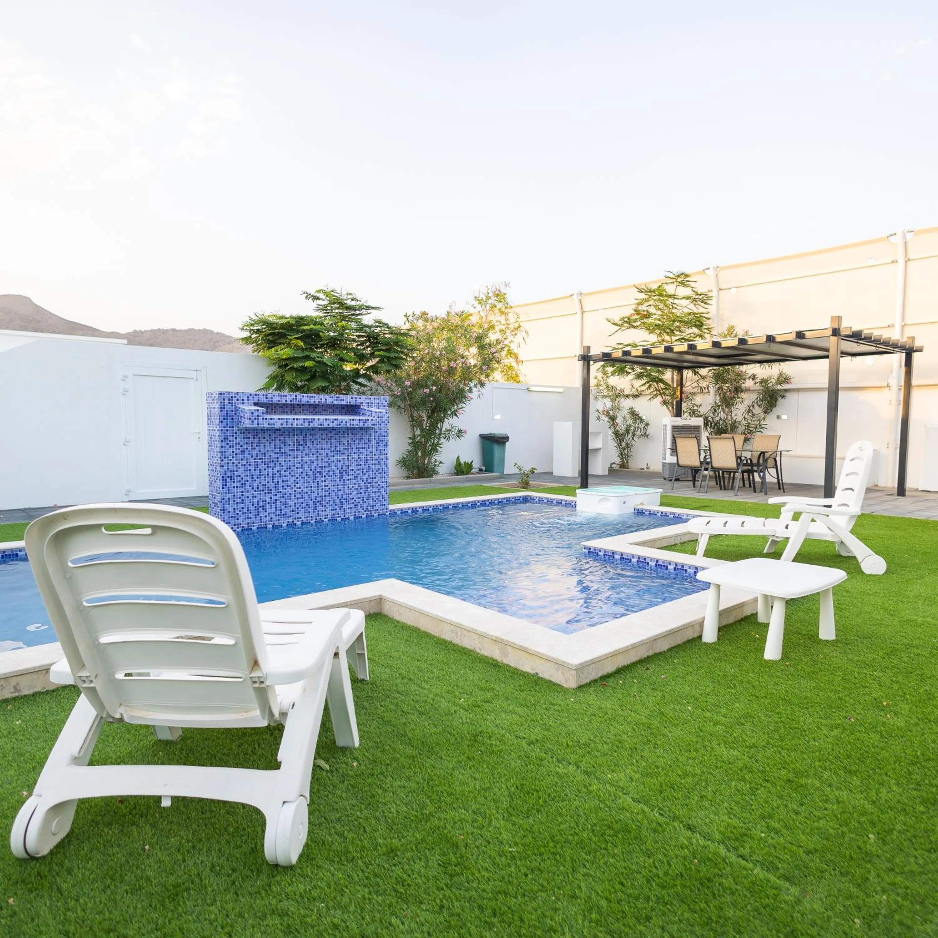 Spring in THE POOL VILLA - TANUF