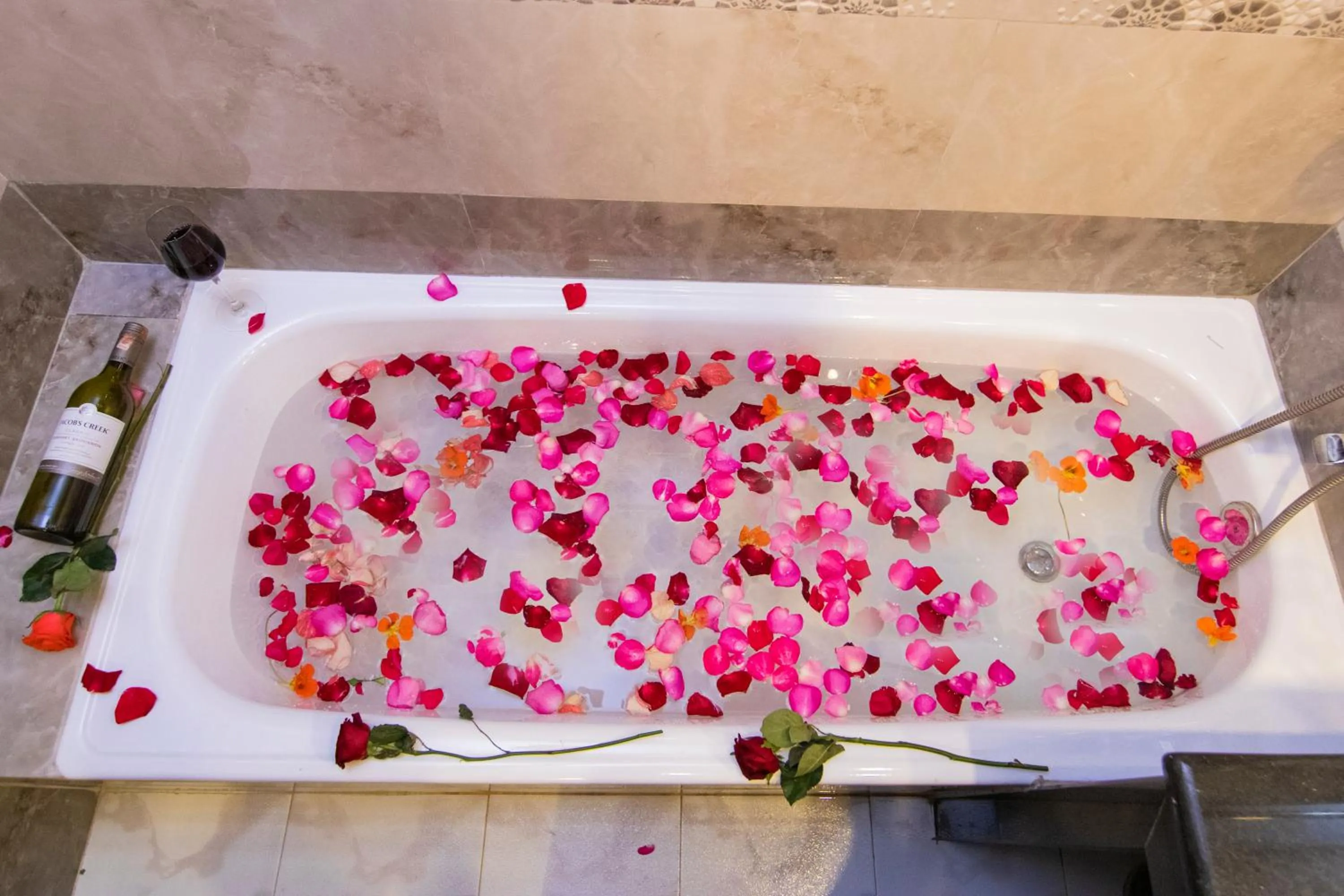 Decorative detail in Hotel Lake Star