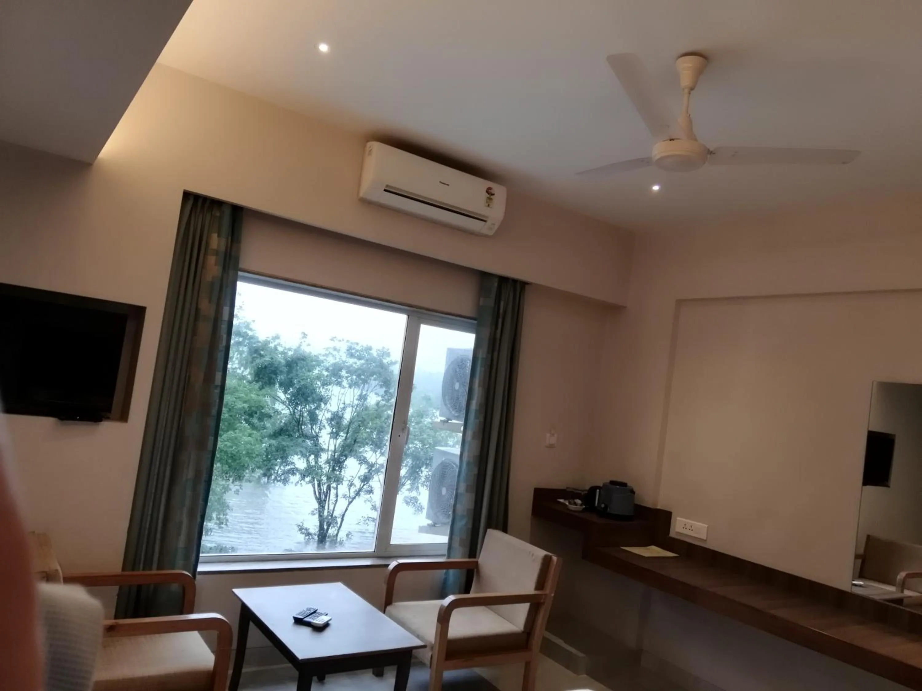 Lake View Resort Lonavala