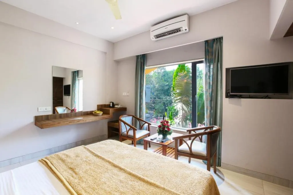 Bed in Lake View Resort Lonavala