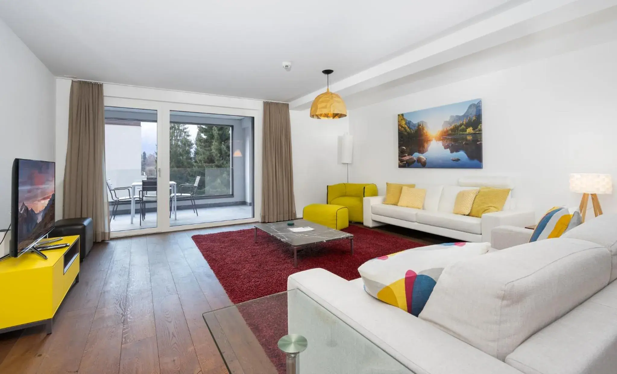 Living room in Swiss Hotel Apartments - Interlaken Living room in Swiss Hotel Apartments - Interlaken