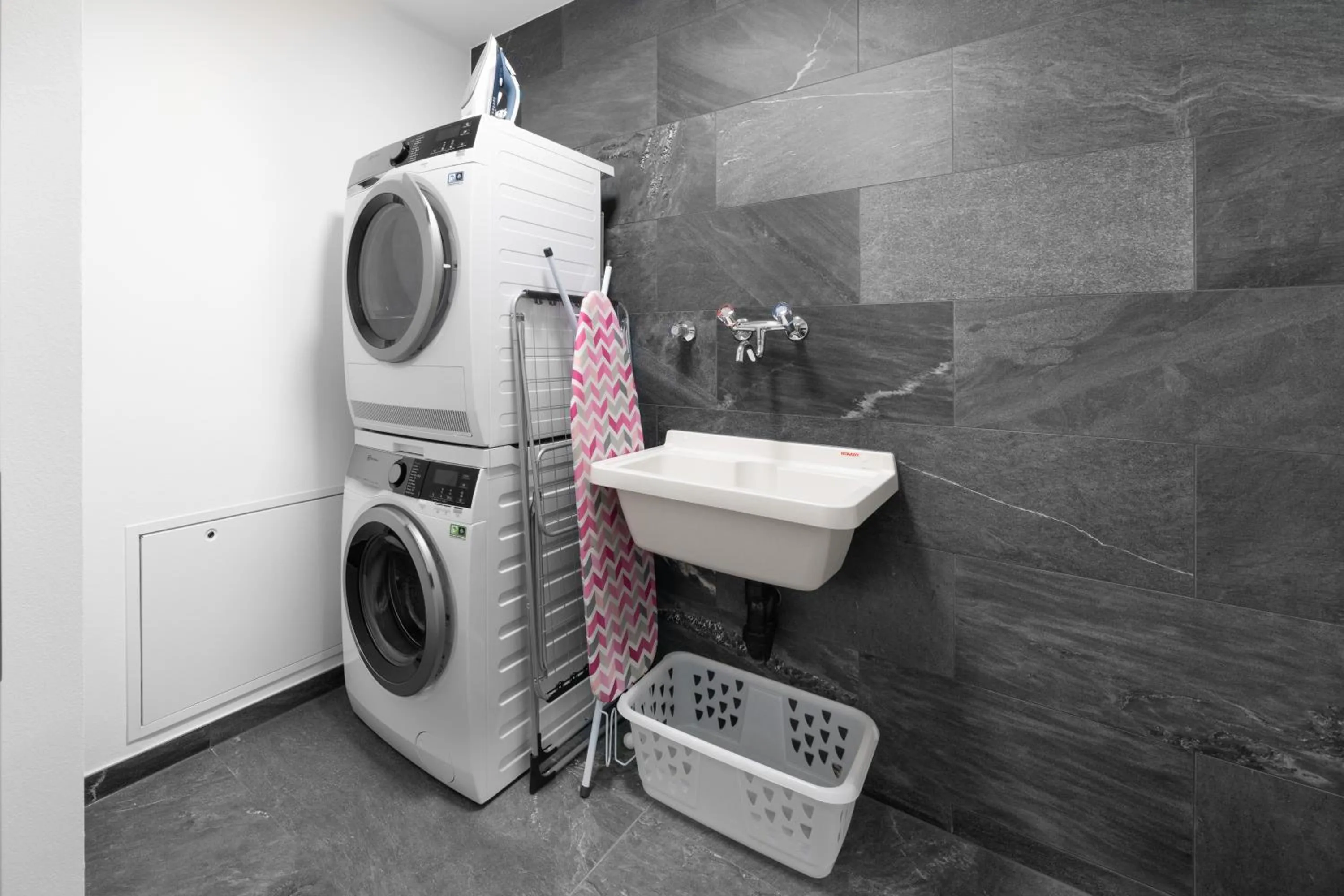 washing machine in Swiss Hotel Apartments - Interlaken