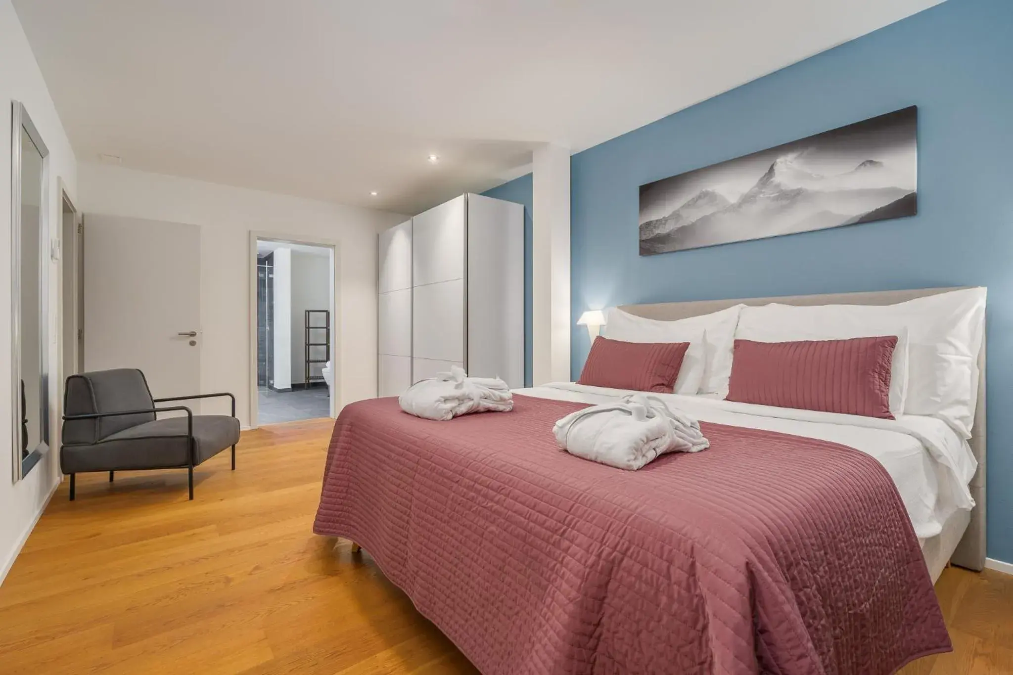 Bed in Swiss Hotel Apartments - Interlaken Bed in Swiss Hotel Apartments - Interlaken