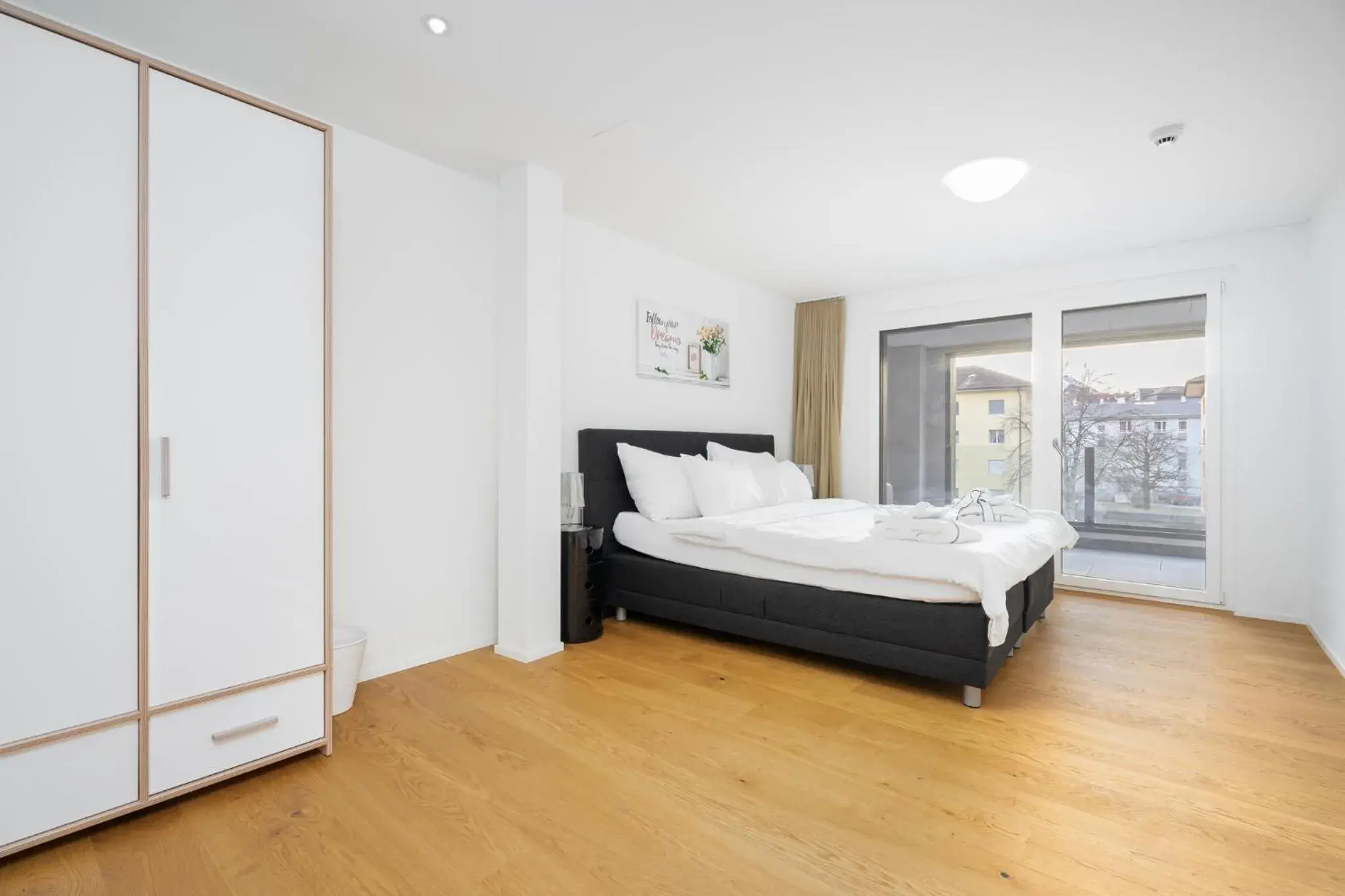 Bed in Swiss Hotel Apartments - Interlaken Bed in Swiss Hotel Apartments - Interlaken