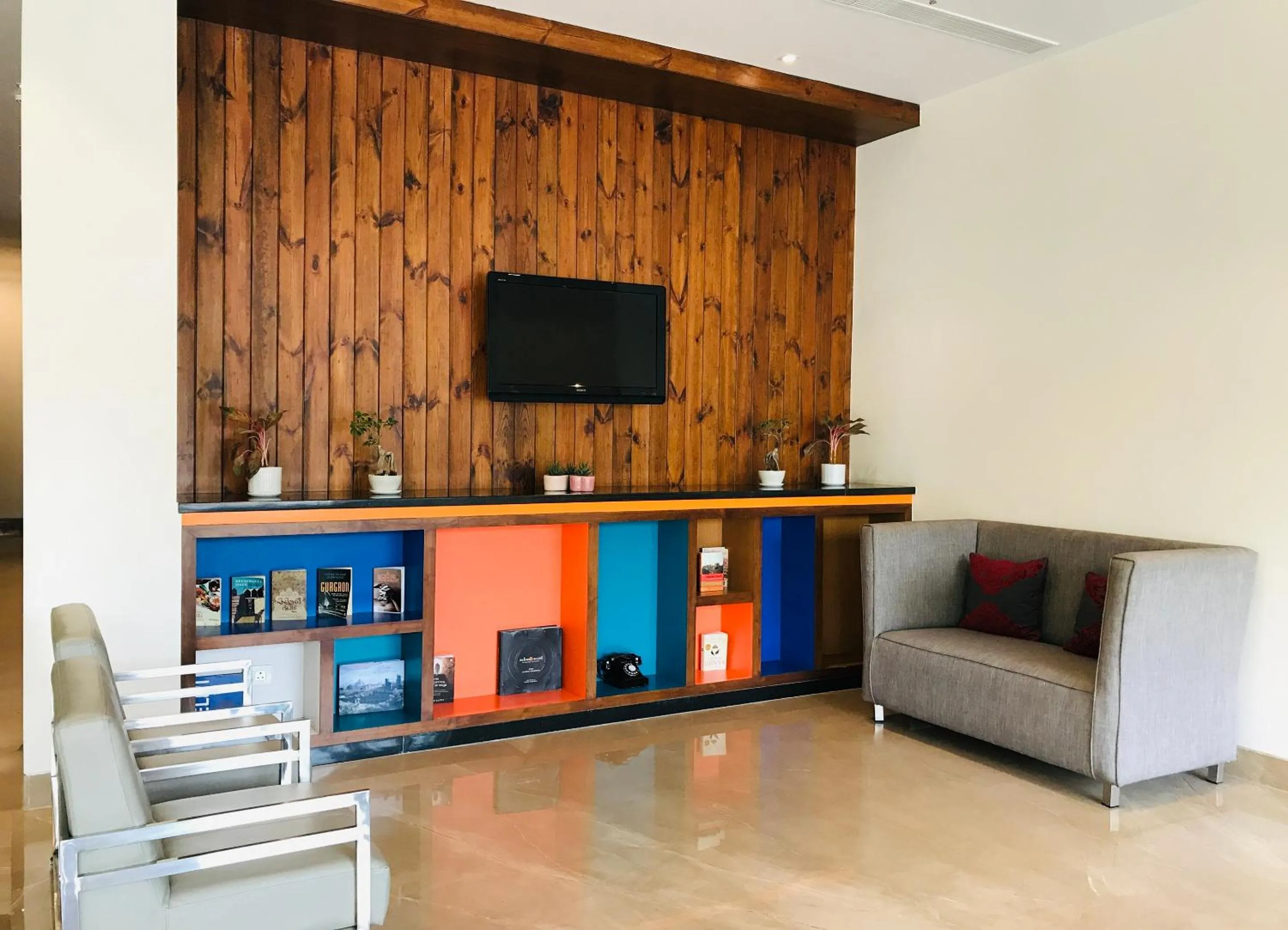 Lobby or reception in Golden Tulip City Centre Gurgaon