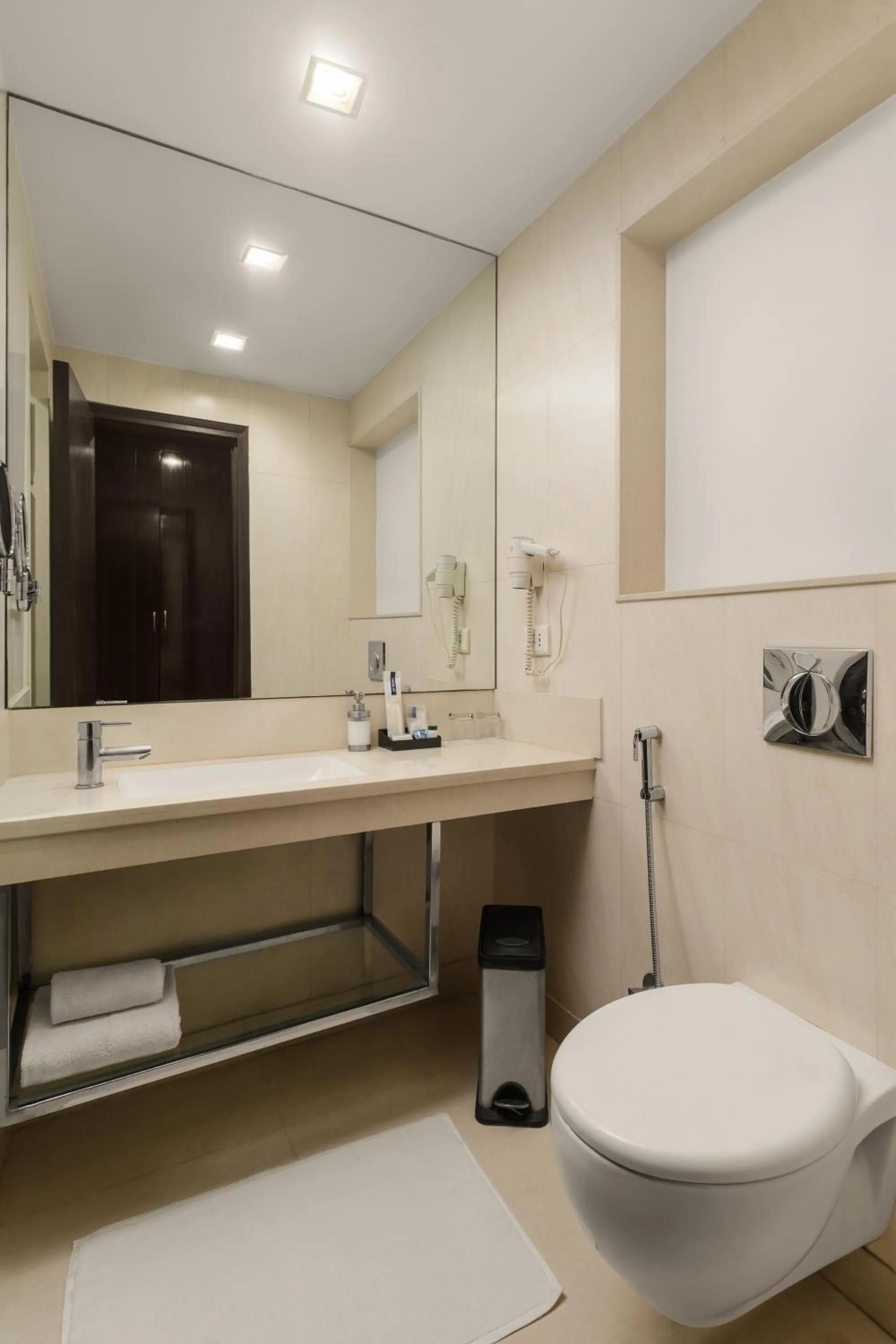 Toilet in Golden Tulip City Centre Gurgaon
