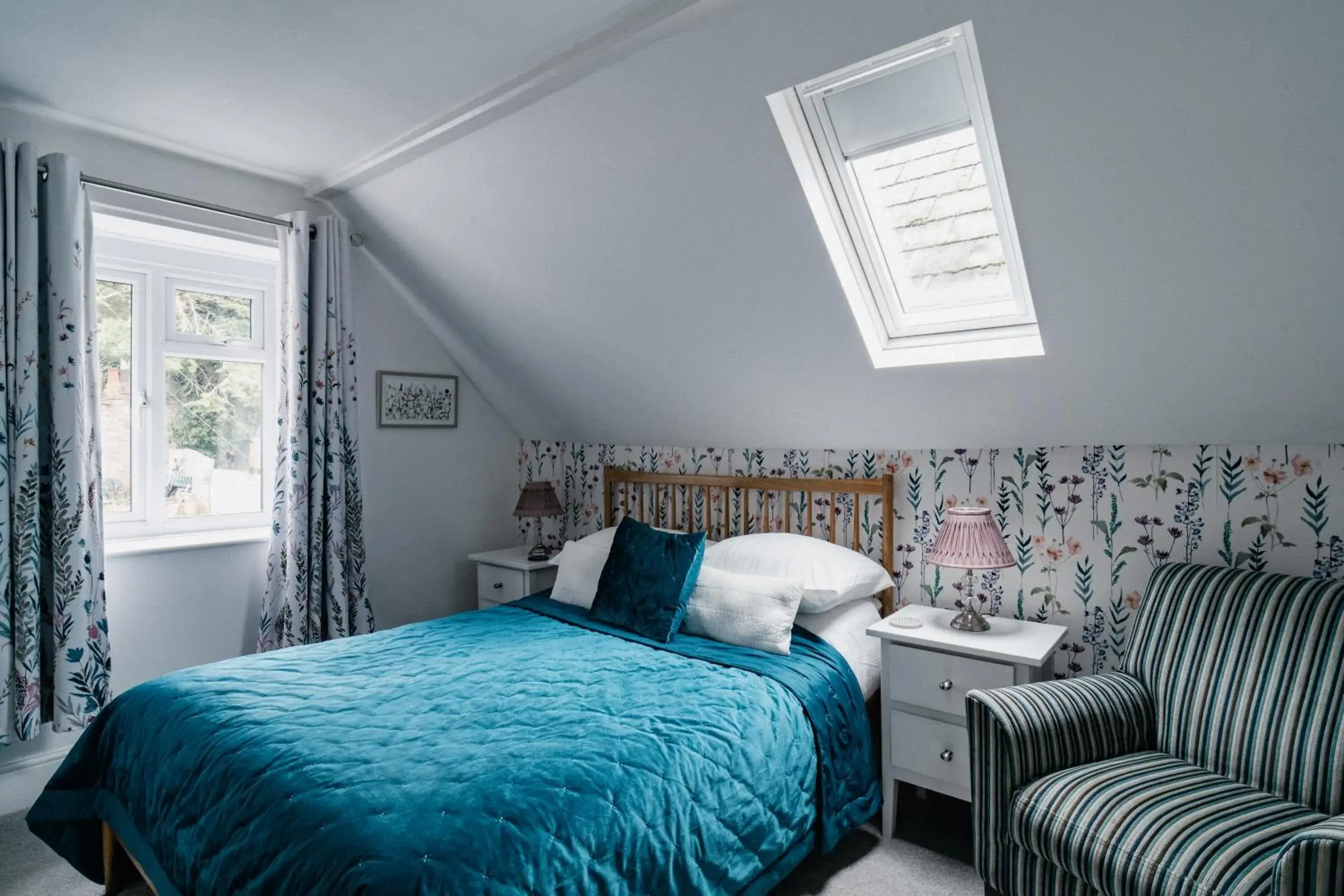 Deluxe Double Room with Bath in Lee House Deluxe Double Room with Bath in Lee House