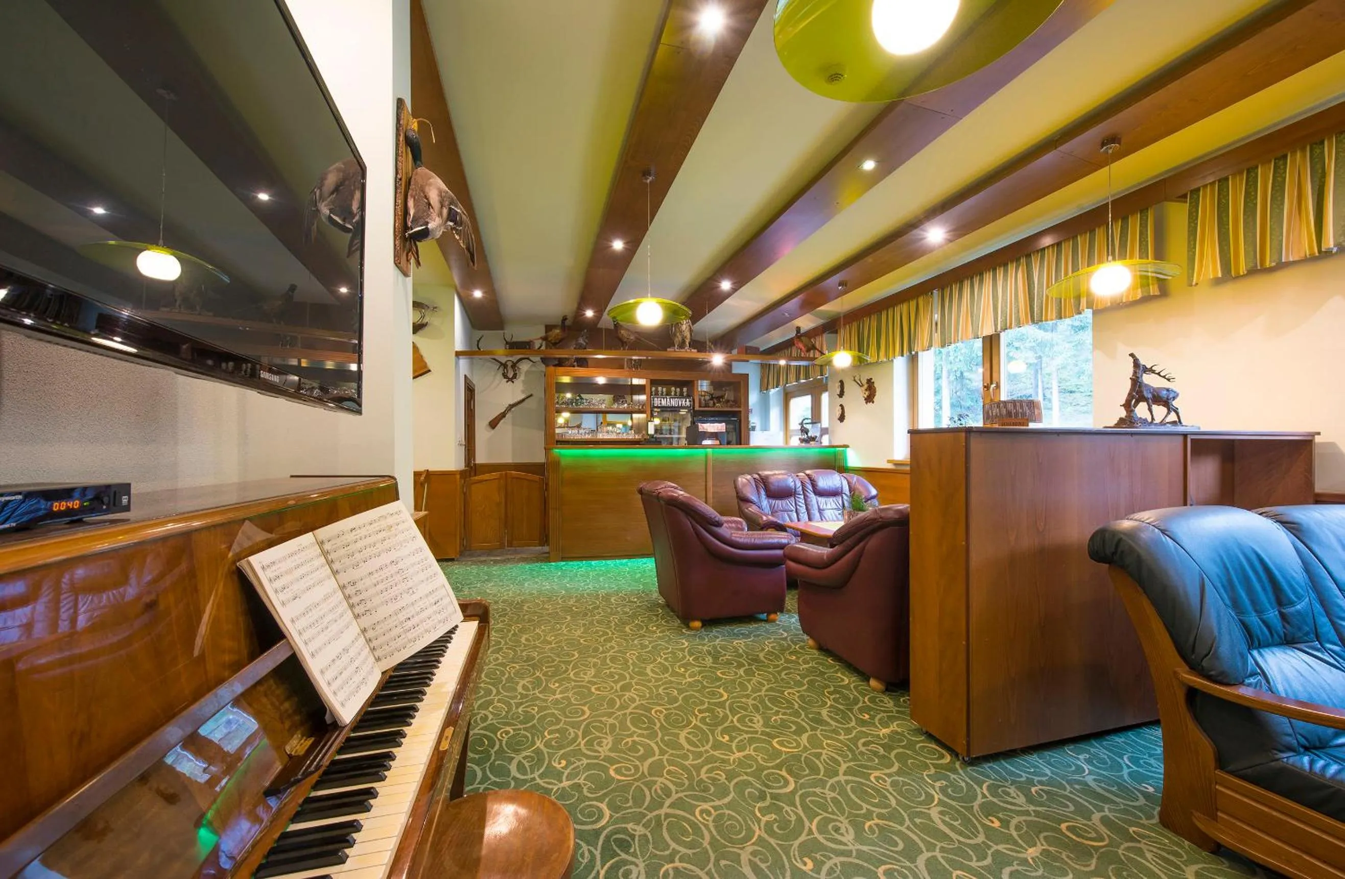 Seating area in Hotel Polovnik