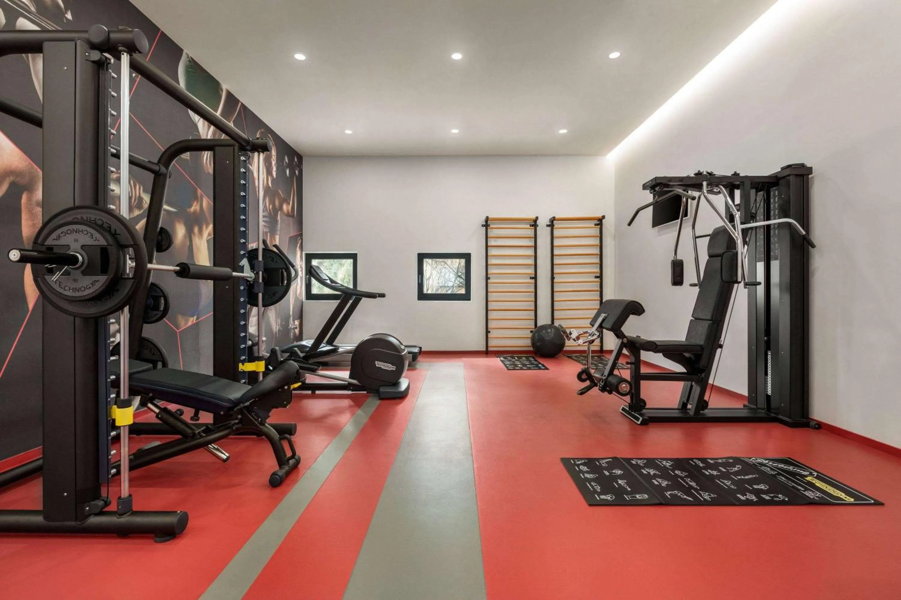 Fitness centre/facilities in Ramada by Wyndham Ramnicu Valcea