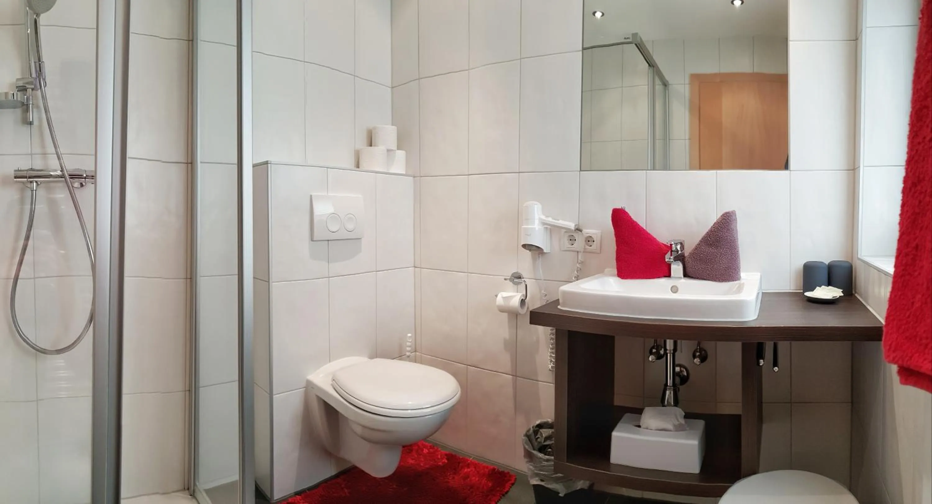 Shower in Haus Felsneck