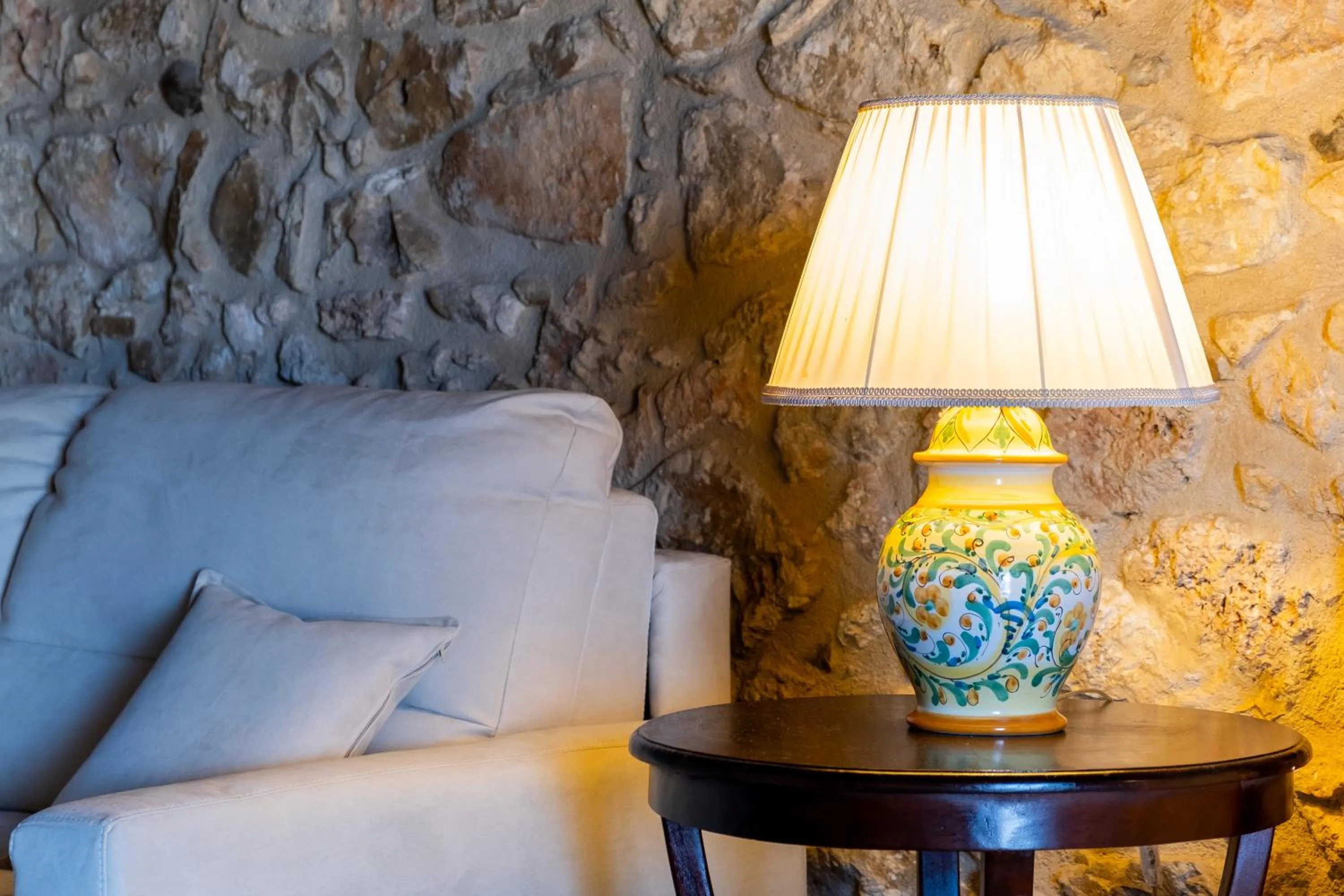 Seating area in Grand Hotel La Batia