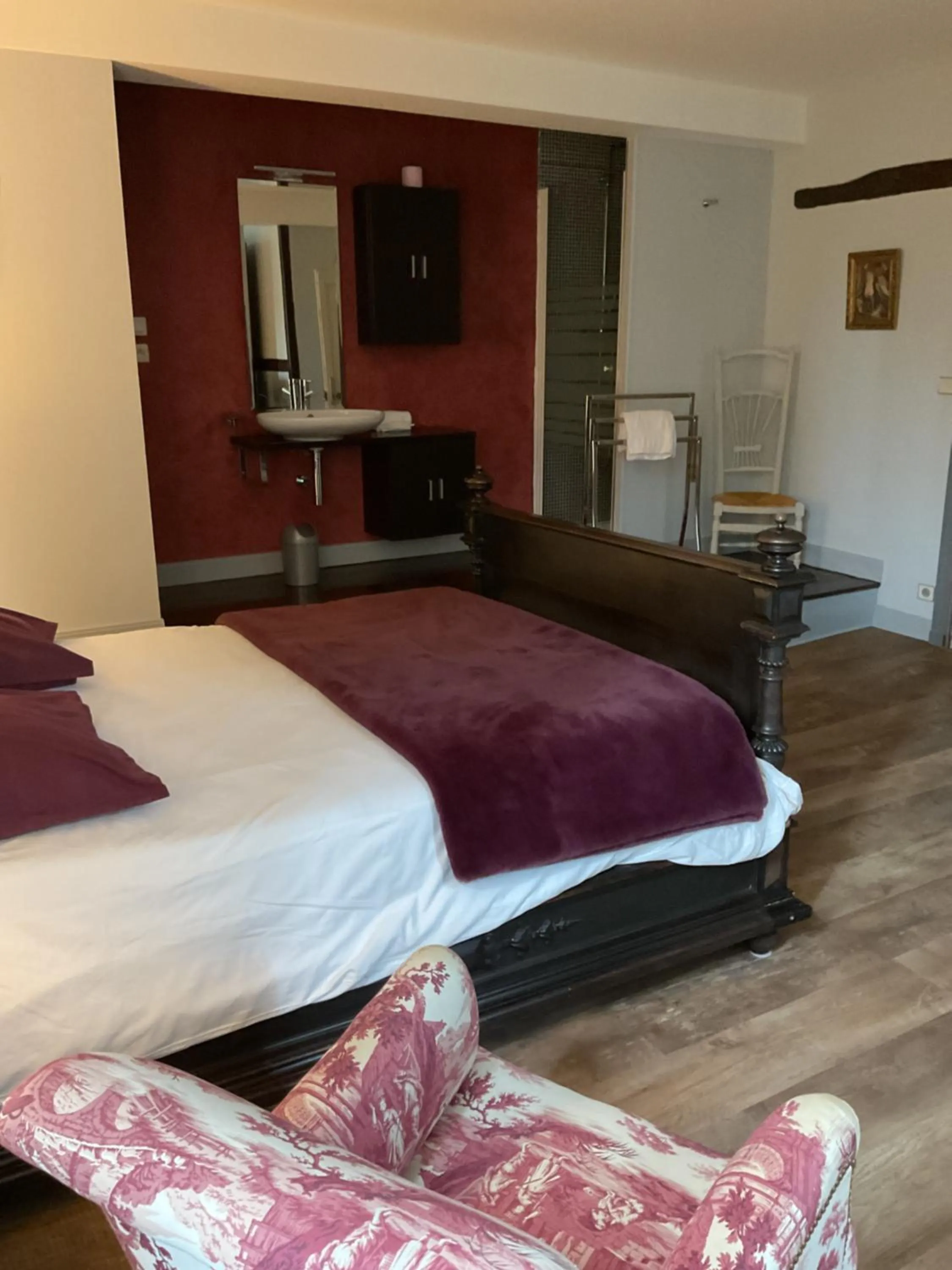 Photo of the whole room, Bed in Chambres d'Hôtes Le Mas