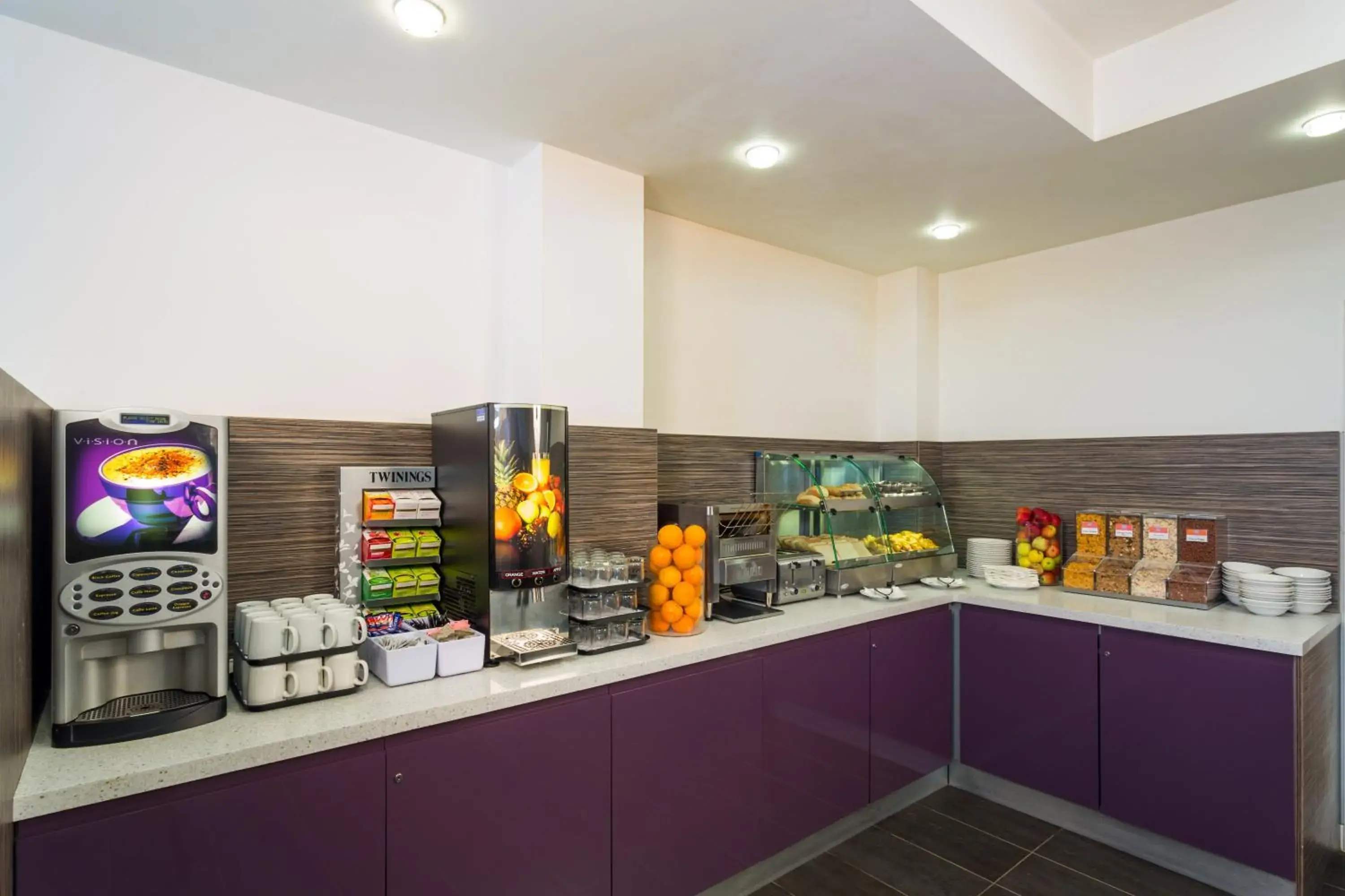 Breakfast in Holiday Inn Express Harlow by IHG Breakfast in Holiday Inn Express Harlow by IHG