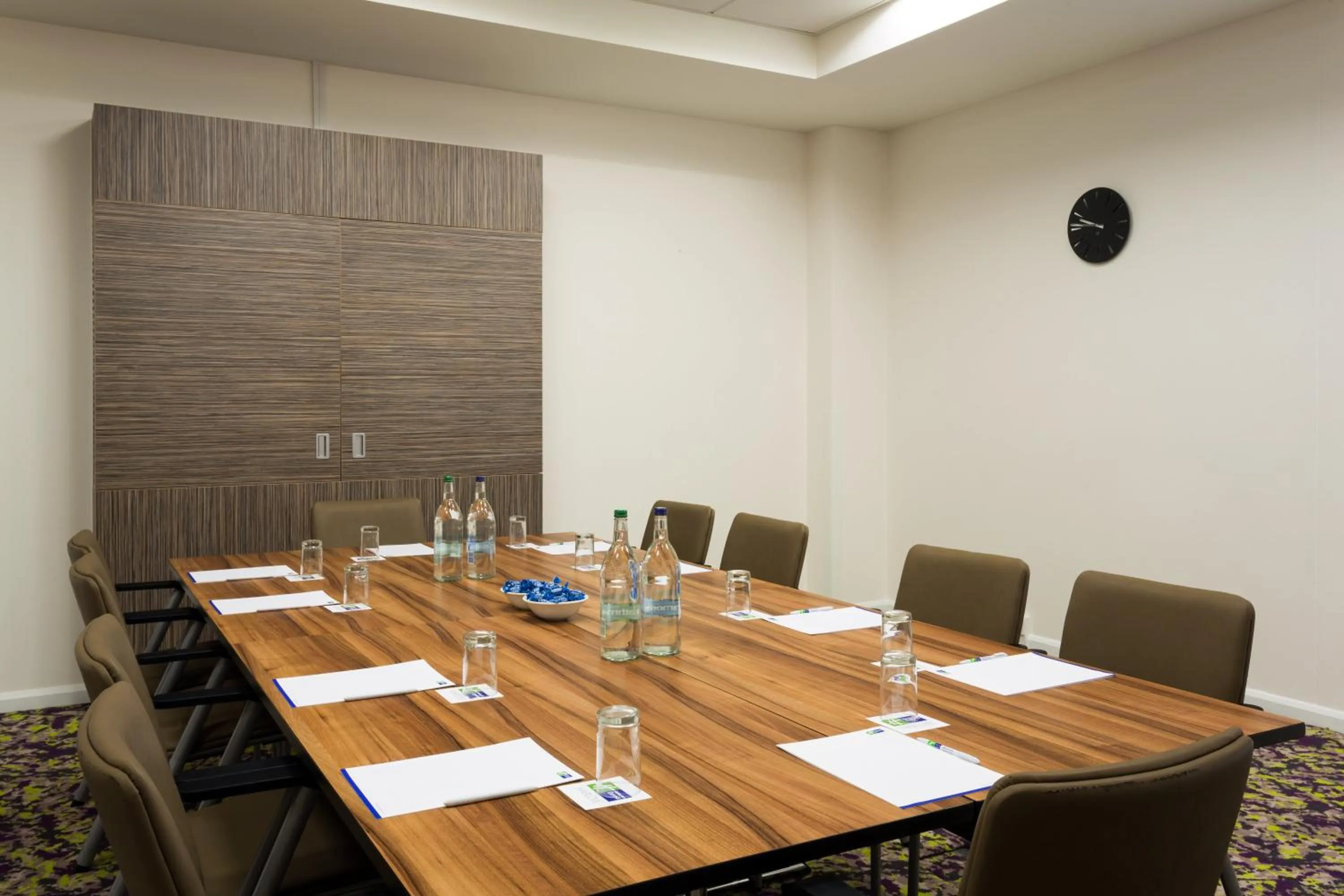 Meeting/conference room in Holiday Inn Express Harlow by IHG