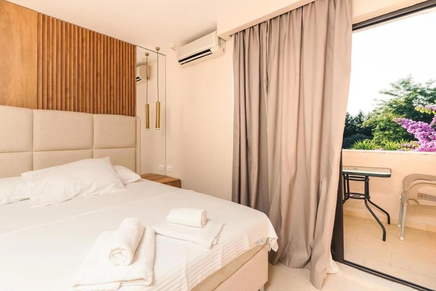 Bed in Apartments Ada Bojana