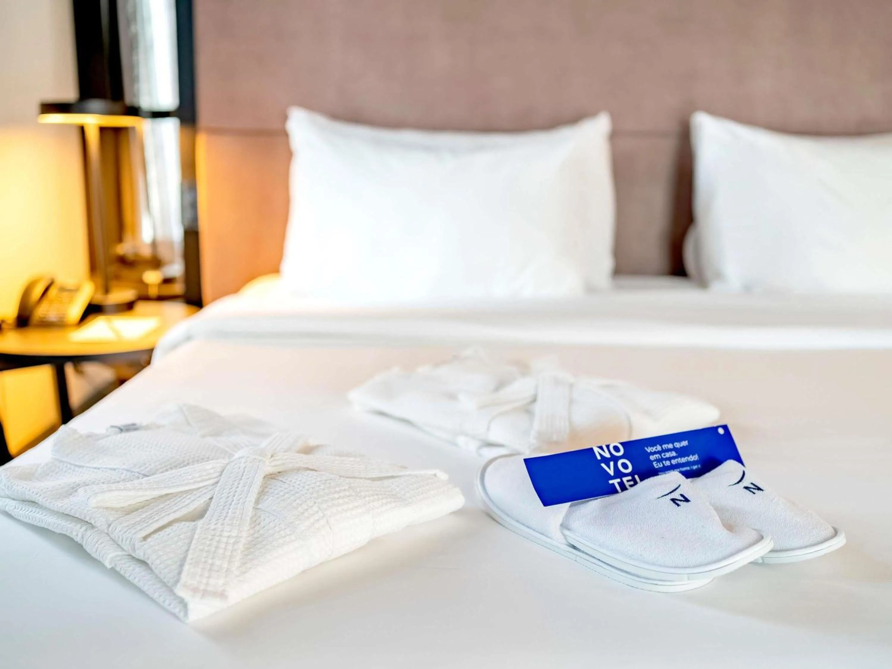 Bedroom, Bed in Novotel SP Jardins