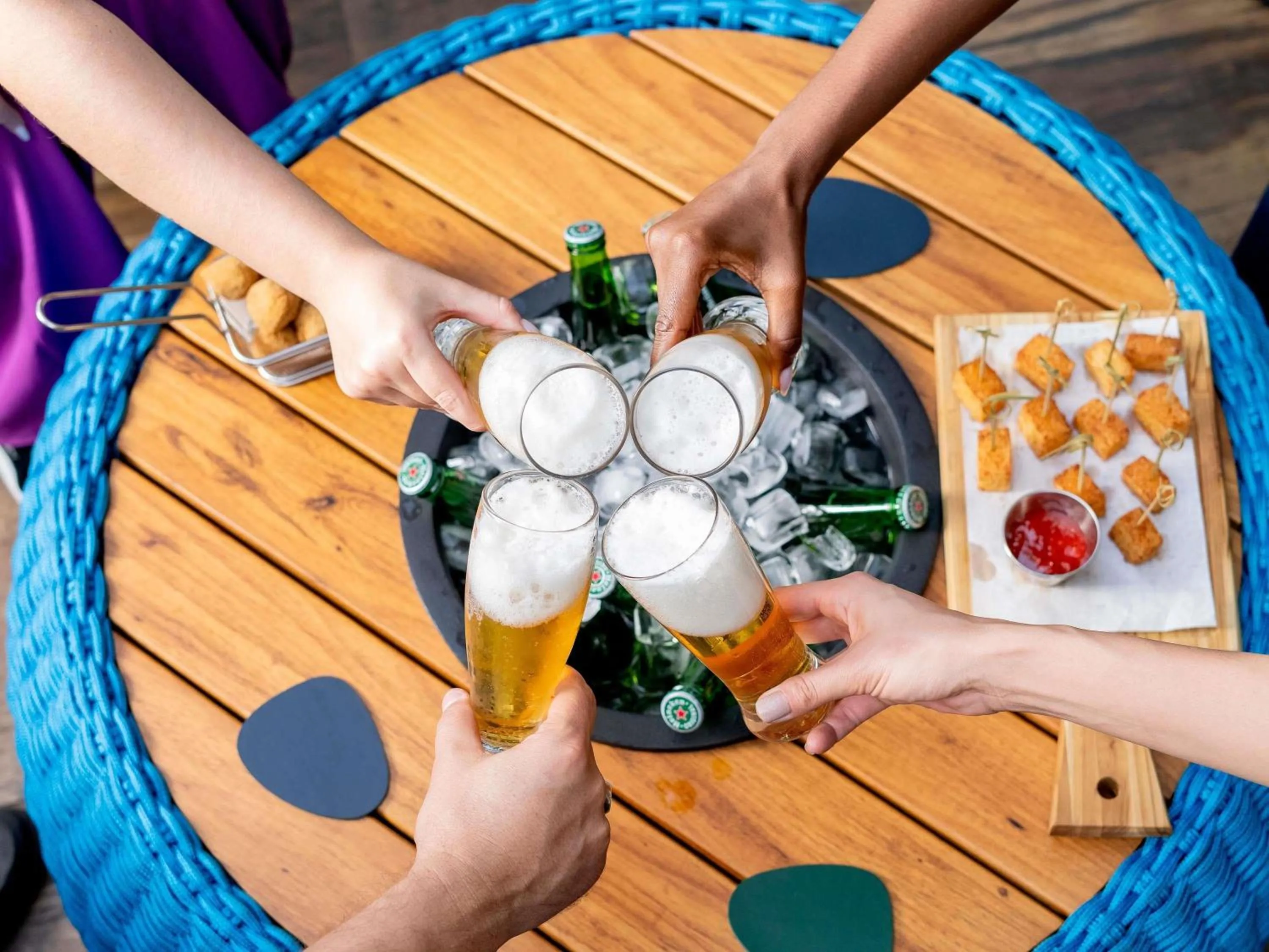 Restaurant/places to eat in Novotel SP Jardins