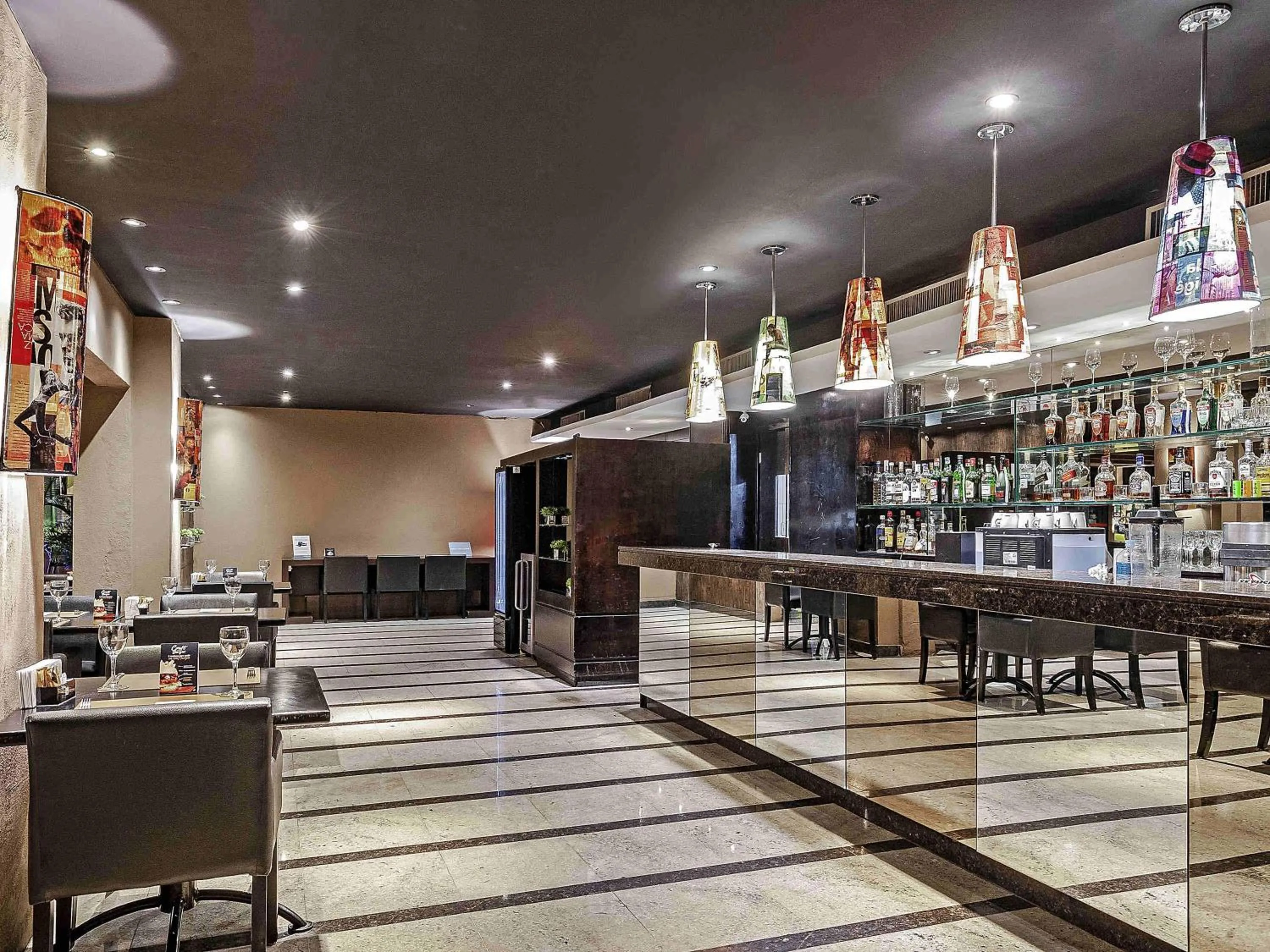 Restaurant/places to eat in Novotel SP Jardins