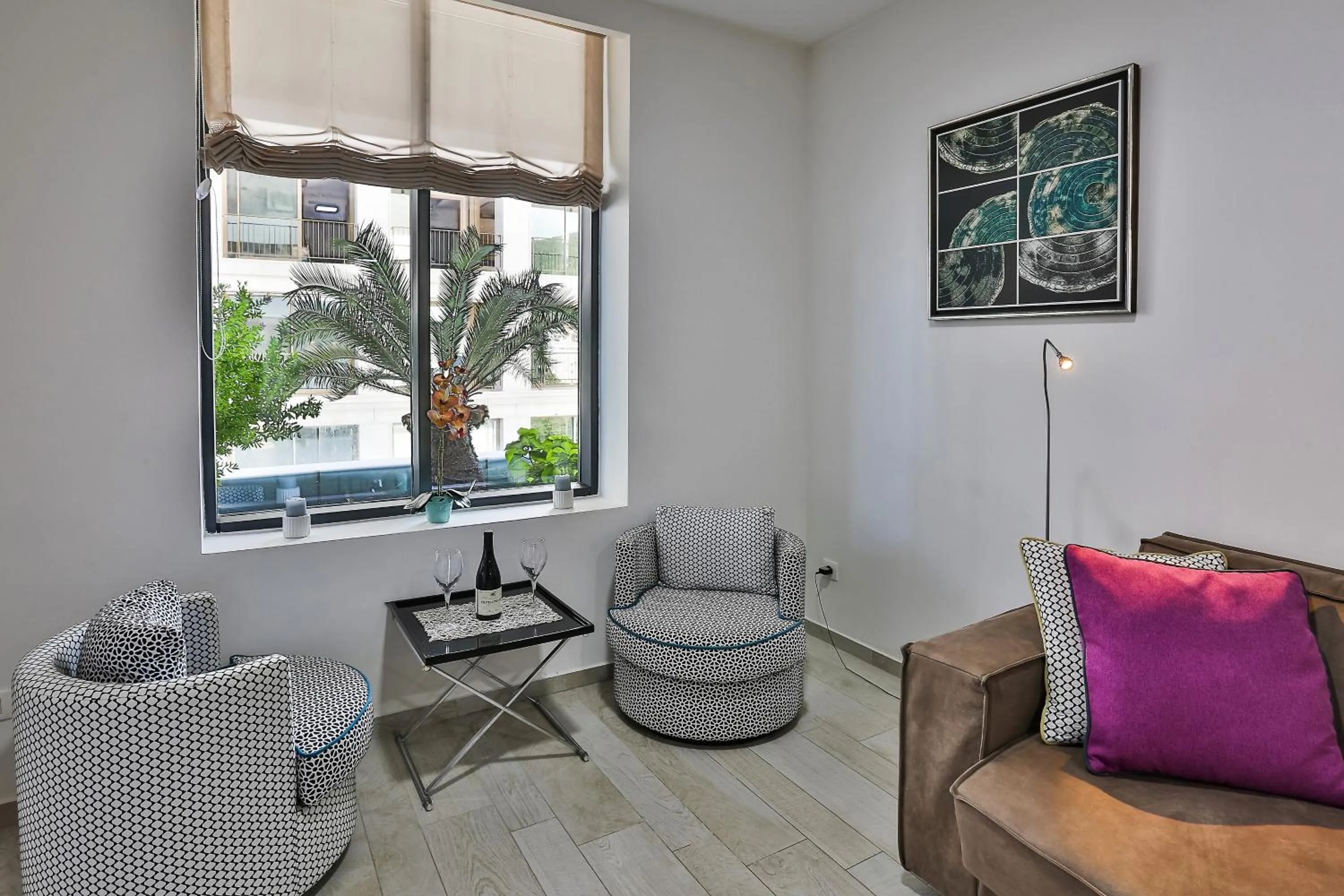 Living room in Royal Gardens Paradise