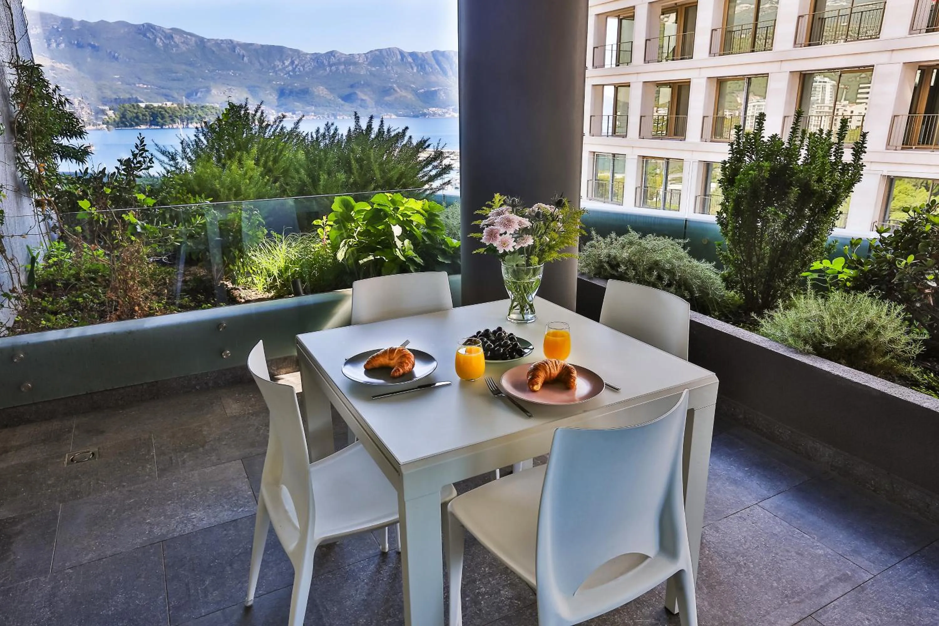 Garden in Royal Gardens Paradise