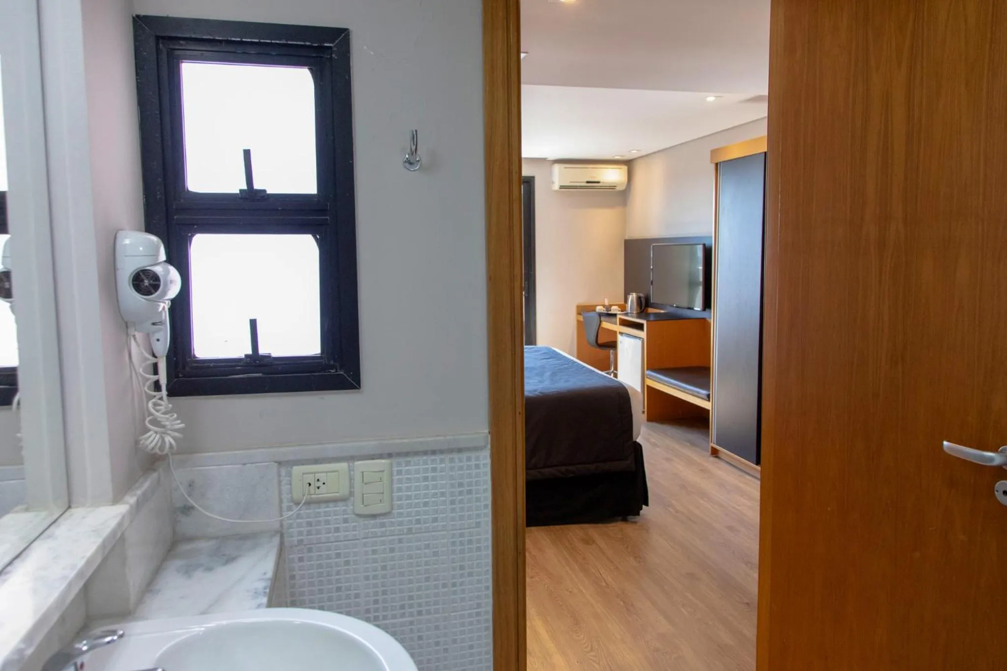 Bathroom in Slaviero Curitiba Batel