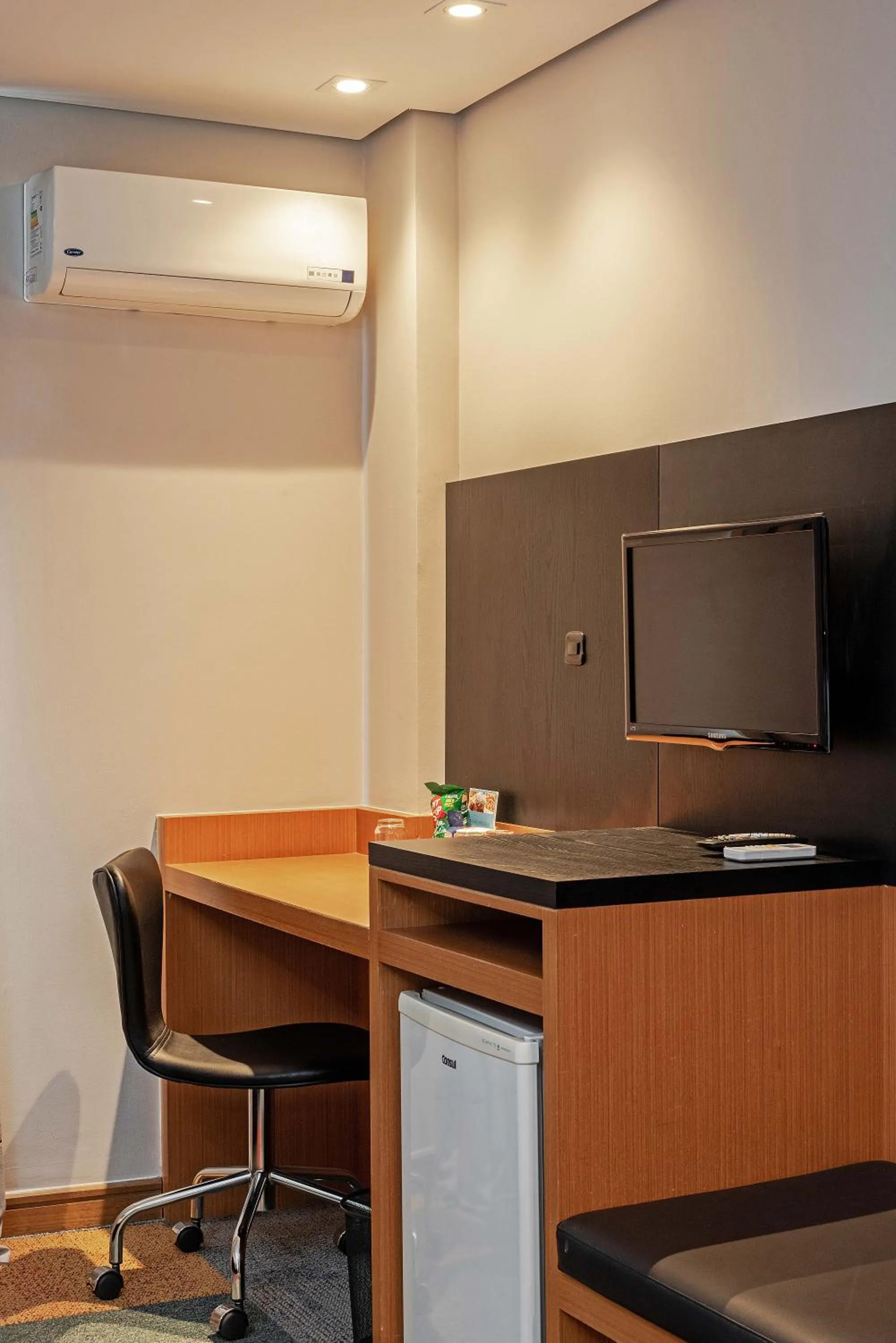 TV and multimedia in Slaviero Curitiba Batel